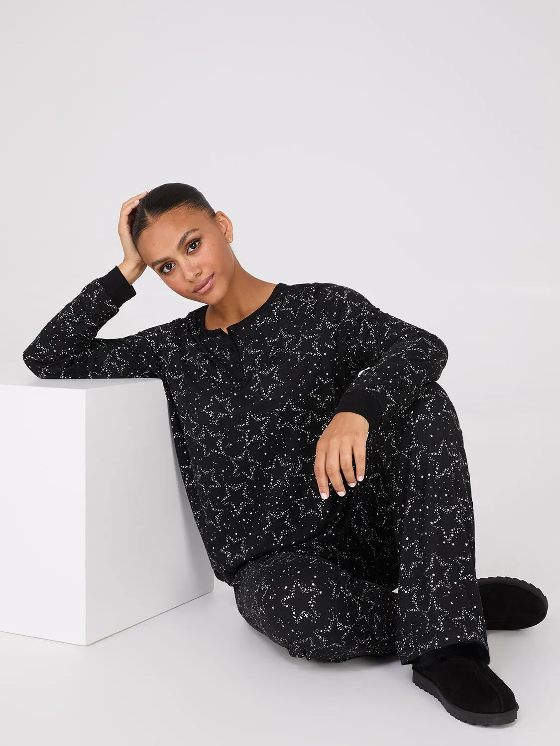 Star Print Henley Pajama Set sold by Suzy Shier product image thumbnail 4