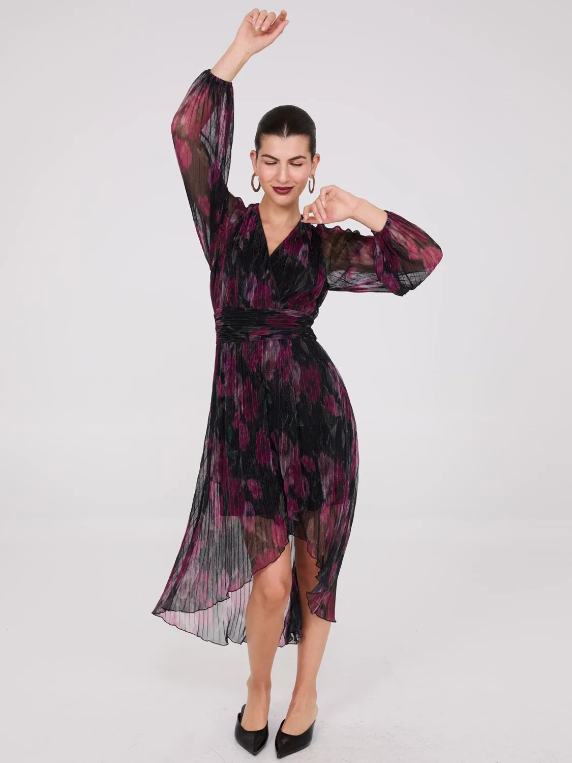Floral Print Crossover Plisse Midi Dress sold by Suzy Shier product image thumbnail 3