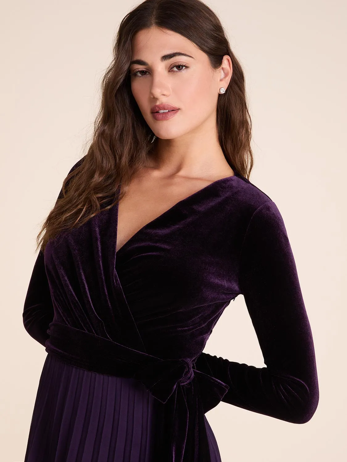 Velvet & Chiffon Fit & Flare Midi Dress sold by Suzy Shier product image thumbnail 3