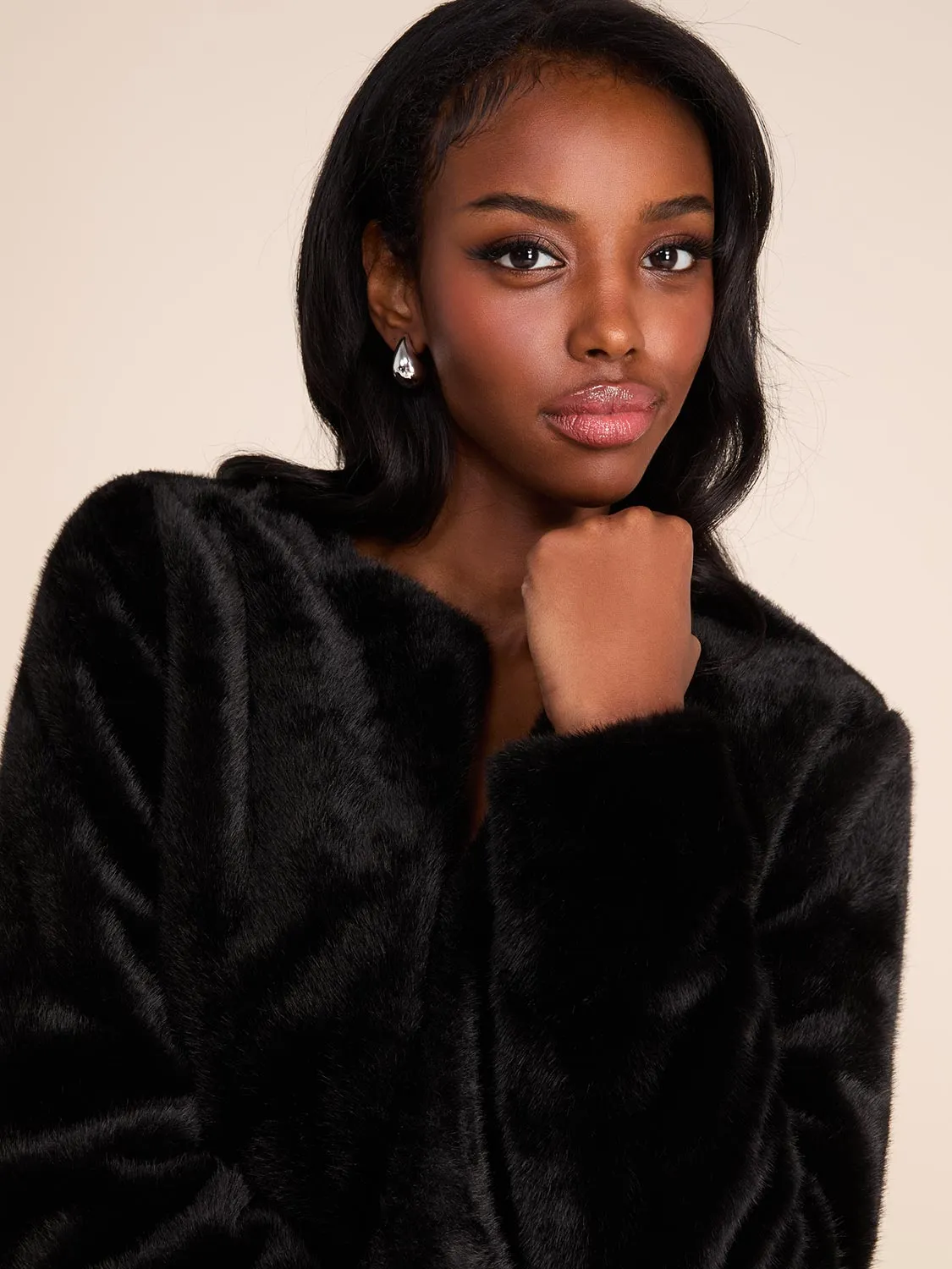 Long Sleeve Faux Fur Cover-up sold by Suzy Shier product image thumbnail 4