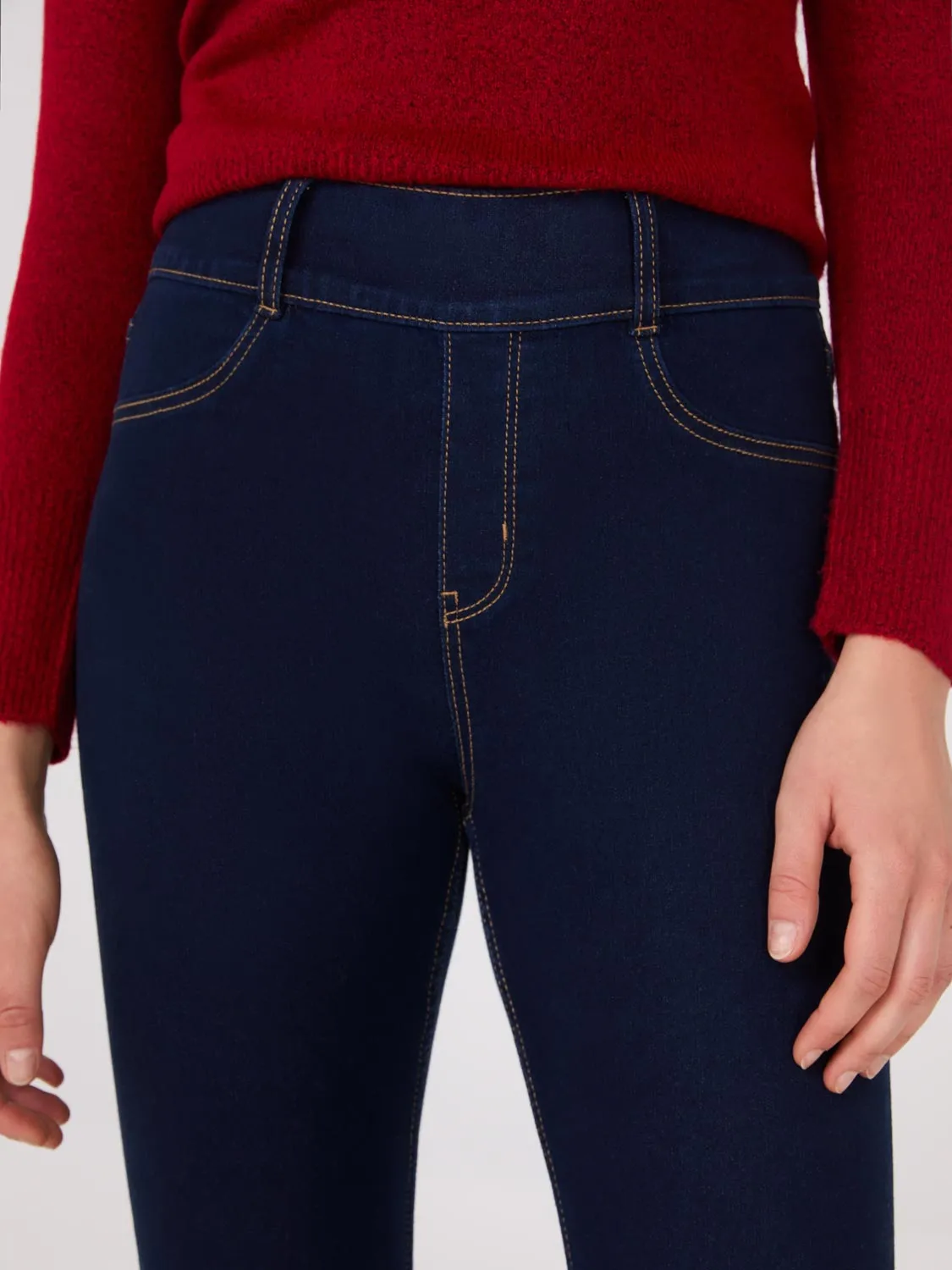 Skinny Leg Stretch Jeans sold by Suzy Shier product image thumbnail 2