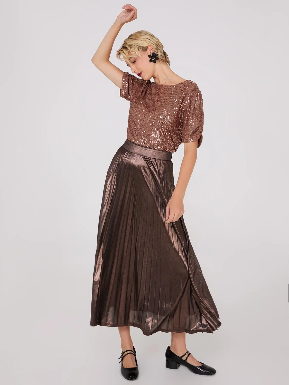 Ruched Short Sleeve Sequin Top sold by Suzy Shier product image thumbnail 3