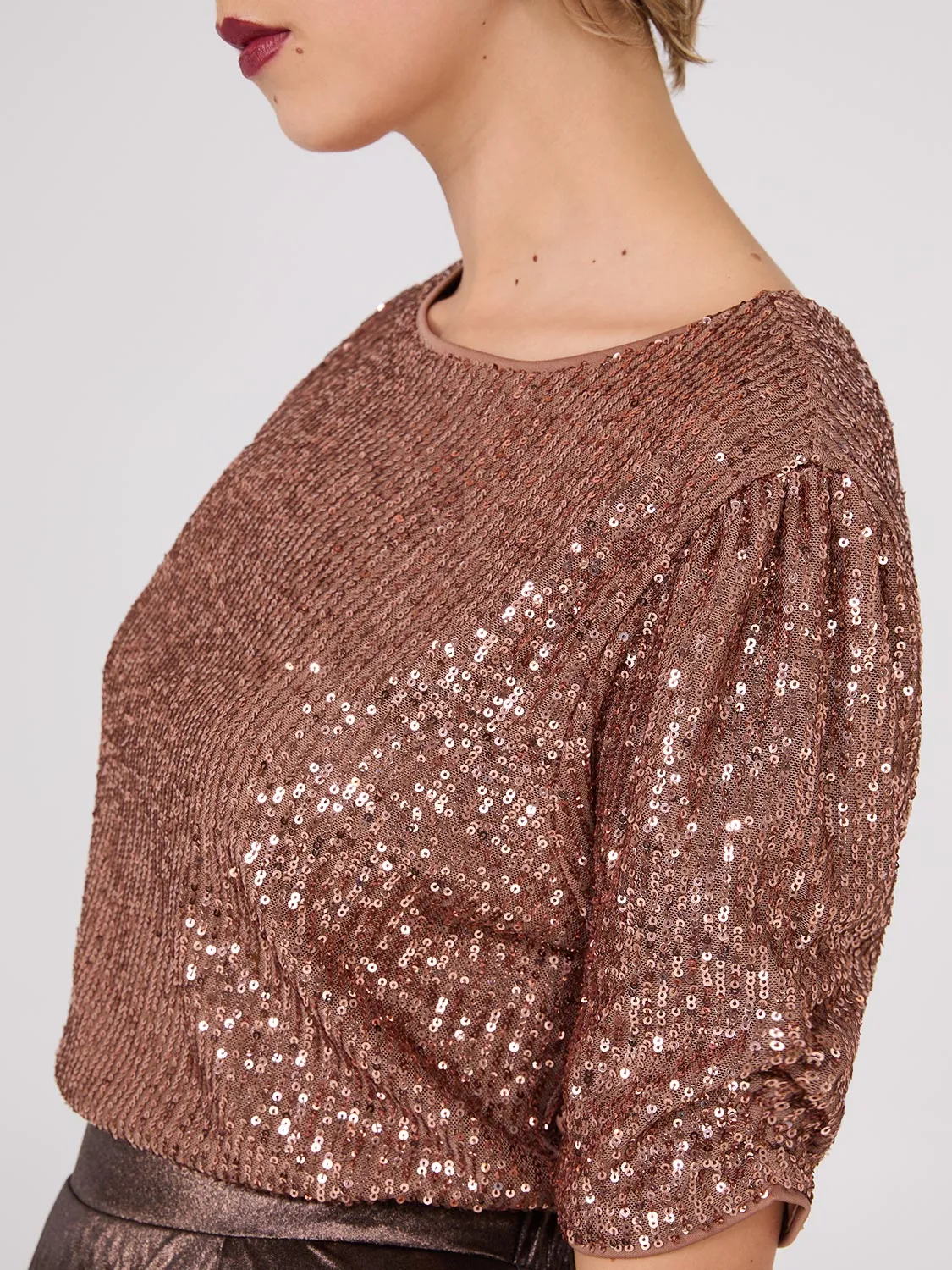 Ruched Short Sleeve Sequin Top sold by Suzy Shier product image thumbnail 2