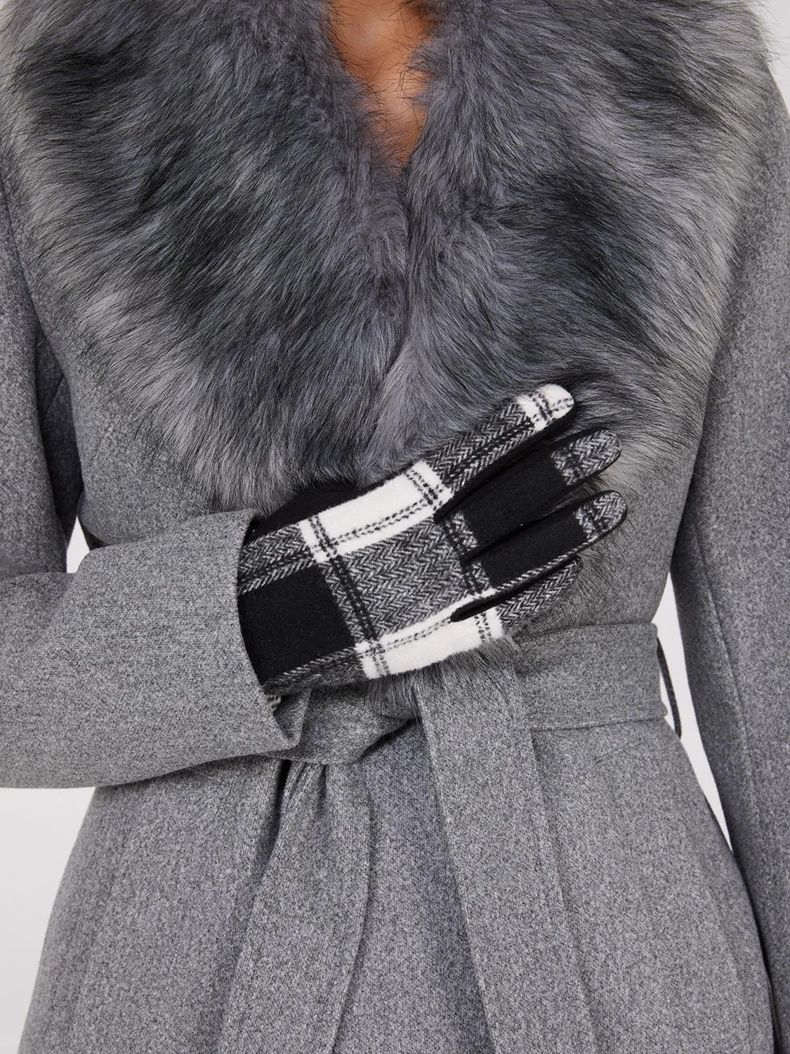 Plaid Gloves With Lining sold by Suzy Shier product image thumbnail 2