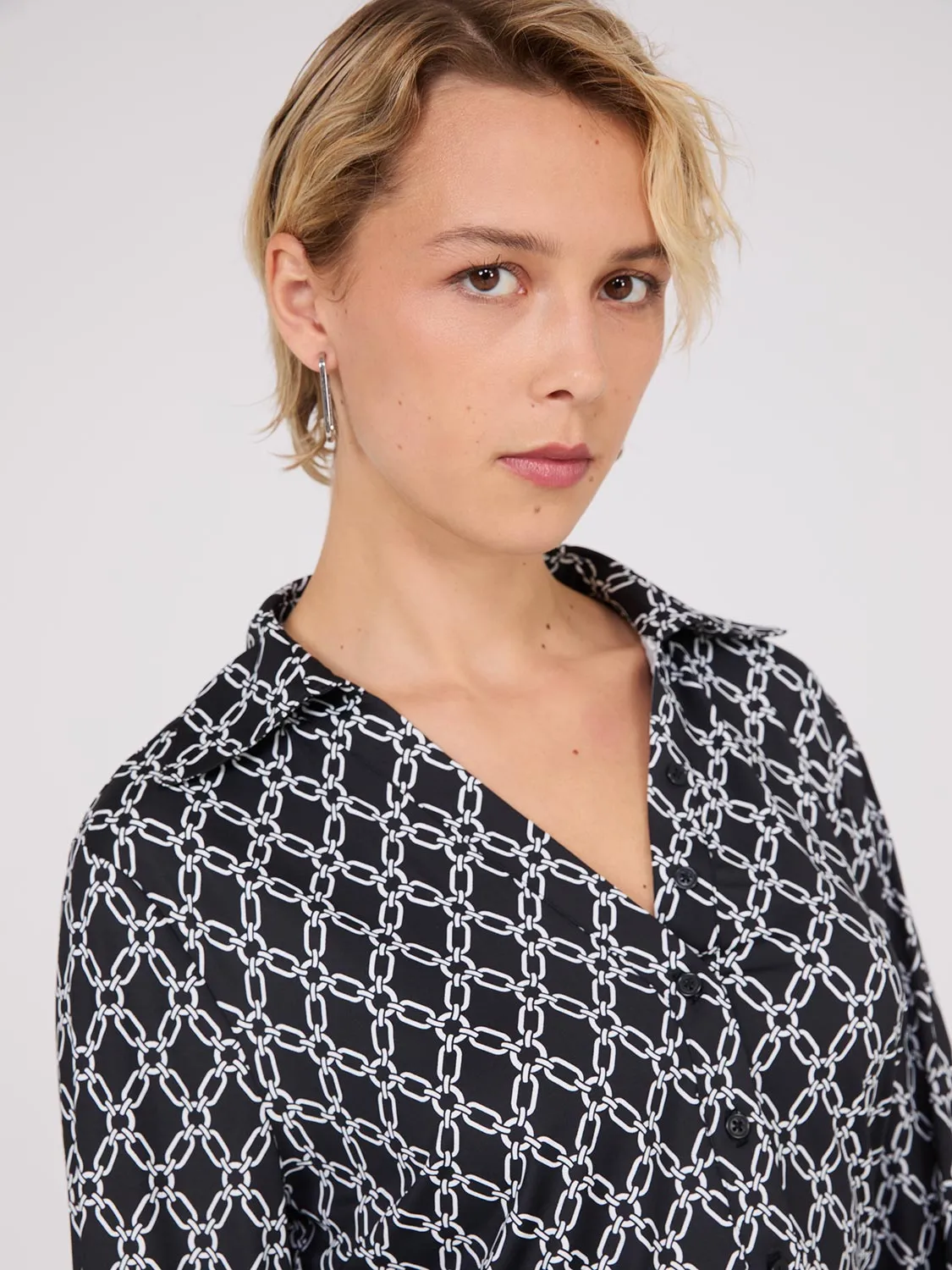 Chain Print Split Neck Button-Down Blouse sold by Suzy Shier product image thumbnail 3