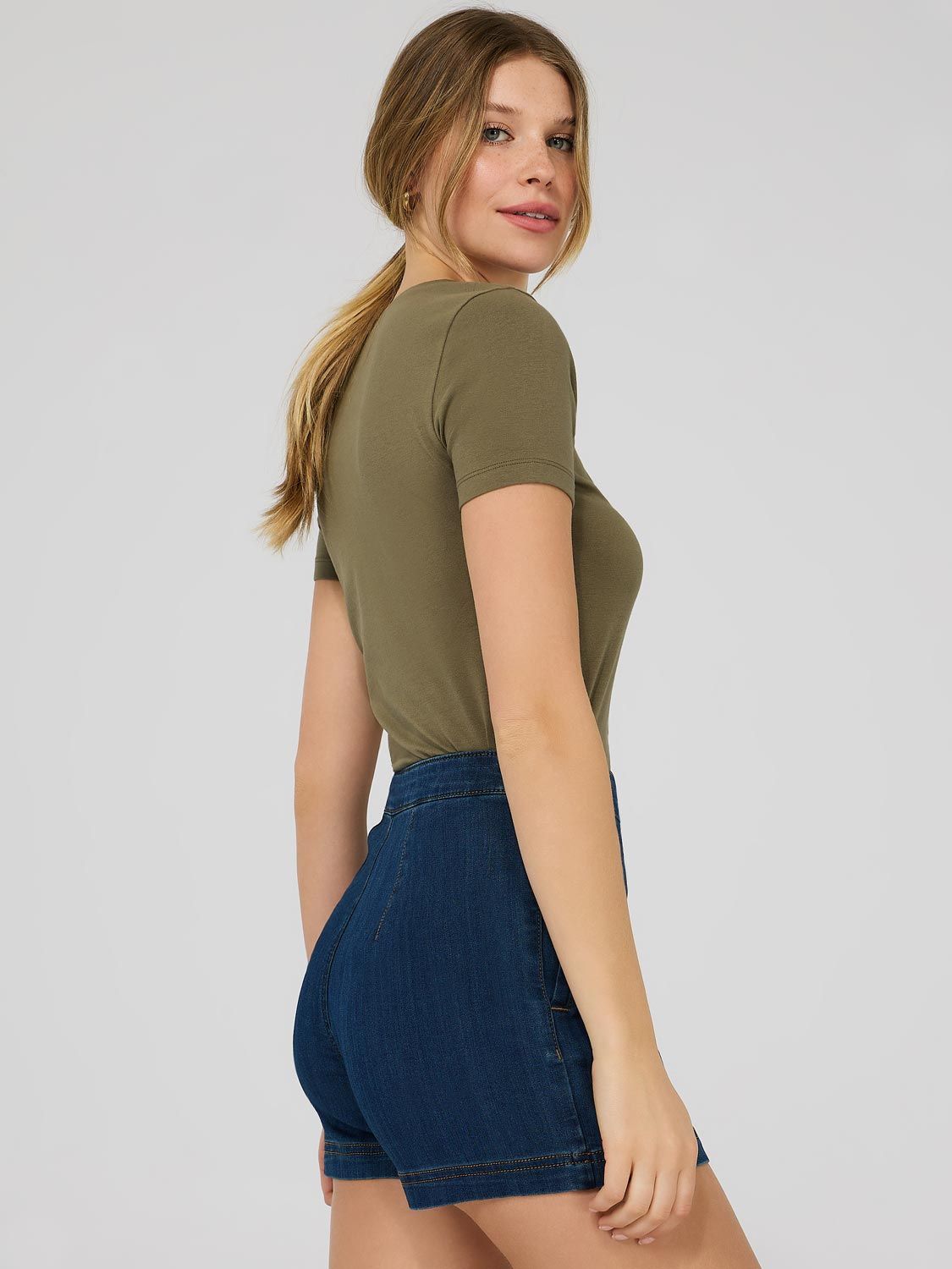 Short Sleeve Scoop Neck T-Shirt sold by Suzy Shier product image thumbnail 3