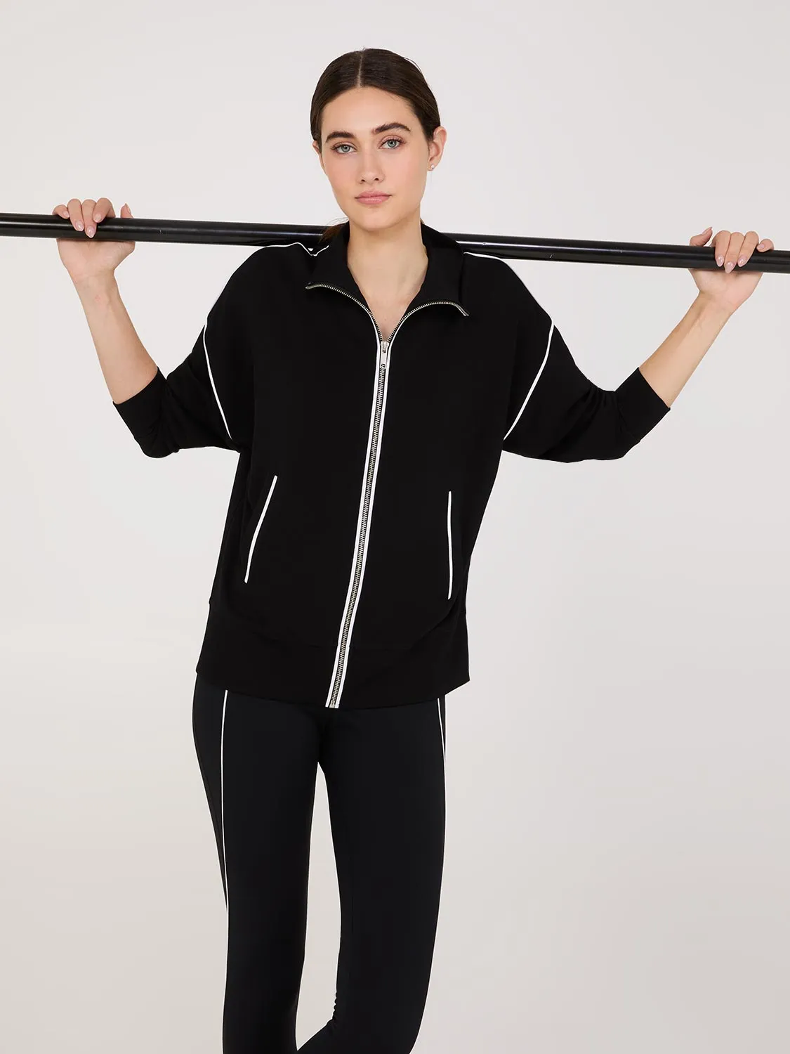 Contrast Piping Leggings sold by Suzy Shier product image thumbnail 3