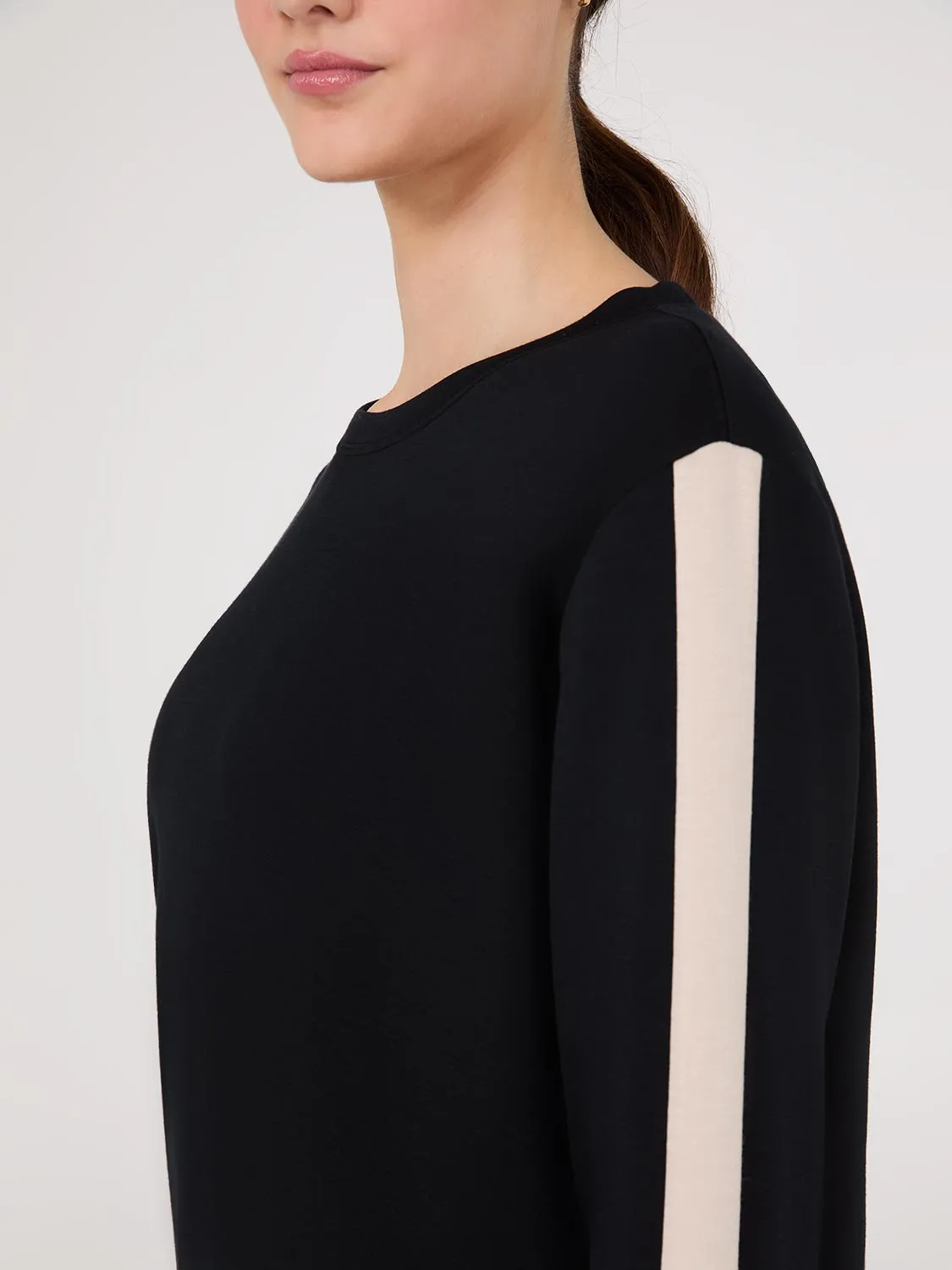 Contrast Stripe Cloud Fleece Sweatshirt sold by Suzy Shier product image thumbnail 2