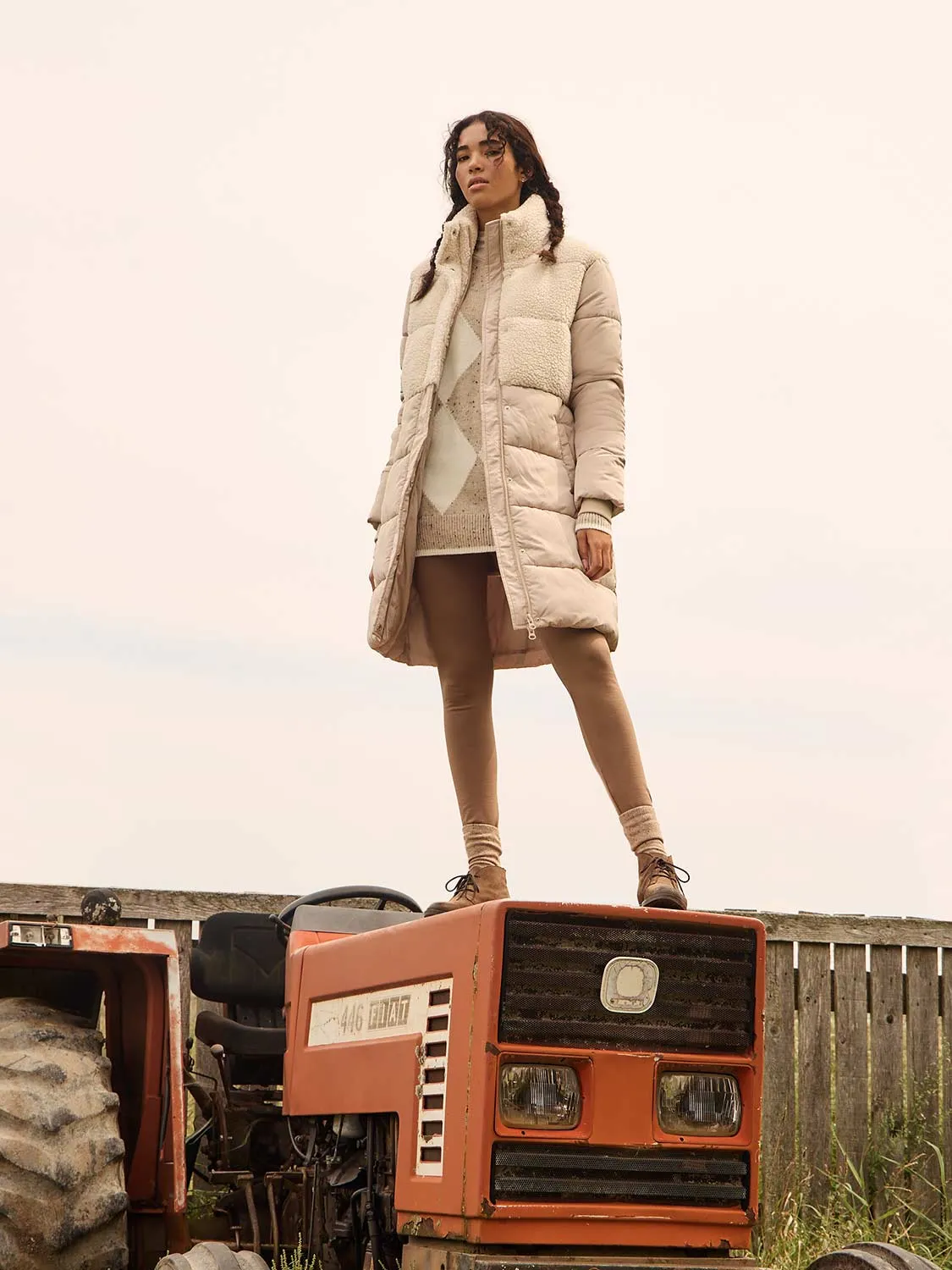 Seamless Leggings With Drawstring Waistband sold by Suzy Shier product image thumbnail 2