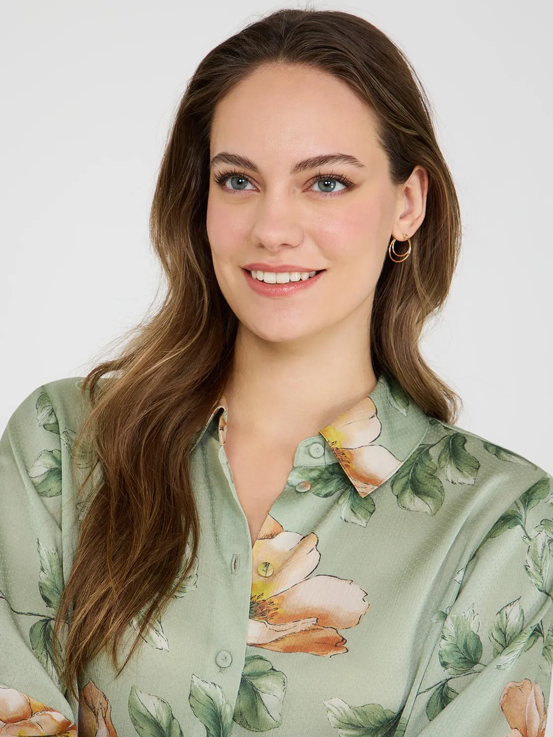 Textured Floral Tunic Blouse sold by Suzy Shier product image thumbnail 2