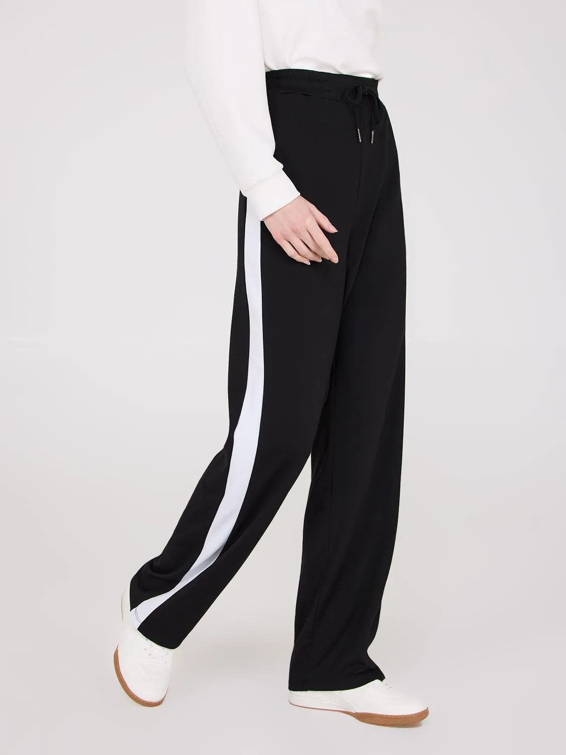 Contrast Side Band Wide-Leg Pants sold by Suzy Shier product image thumbnail 4