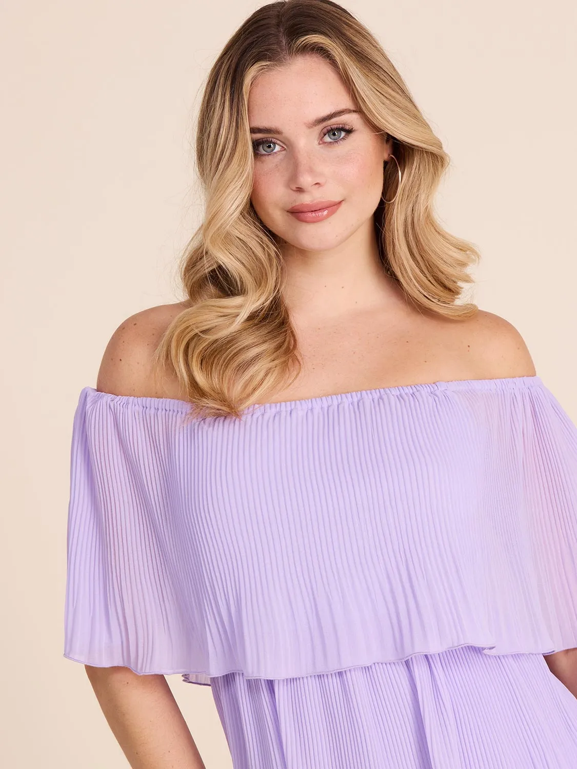 Off-The-Shoulder Tiered Pleated Dress sold by Suzy Shier product image thumbnail 4