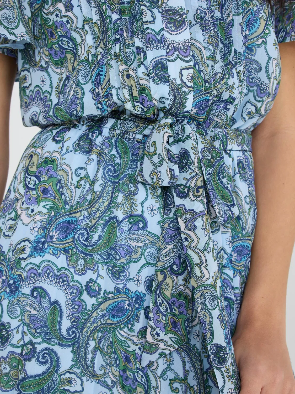 Paisley Print Pleated Chiffon Dress sold by Suzy Shier product image thumbnail 4