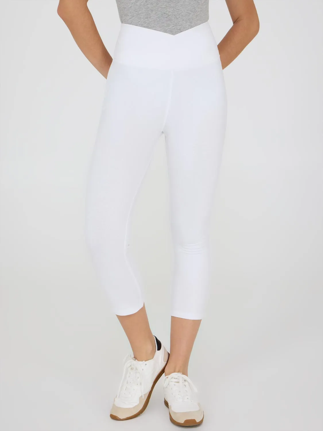 Crossover Waistband Capri Leggings sold by Suzy Shier product image thumbnail 4