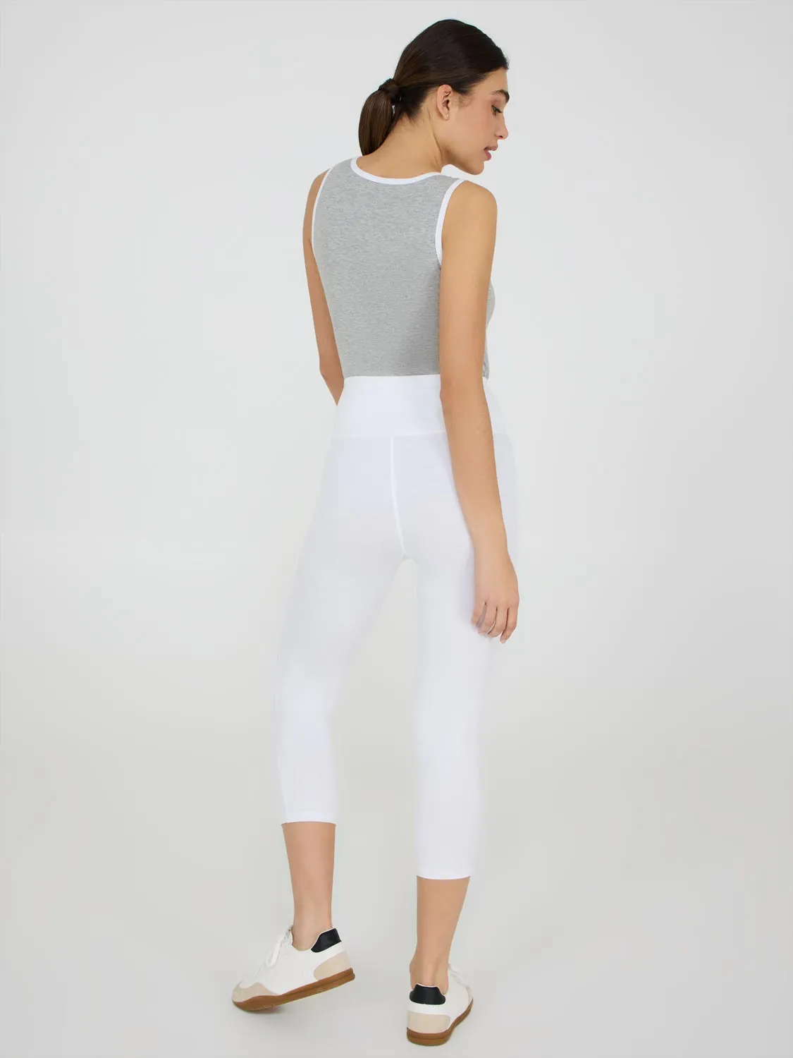 Crossover Waistband Capri Leggings sold by Suzy Shier product image thumbnail 5