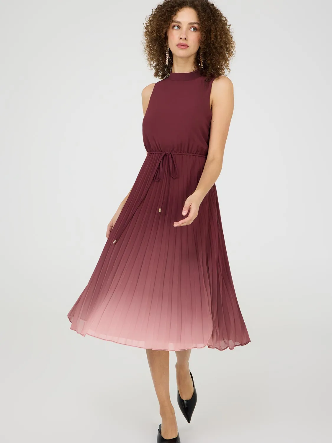 Ombre Mock Neck Pleated Midi Dress sold by Suzy Shier product image thumbnail 3