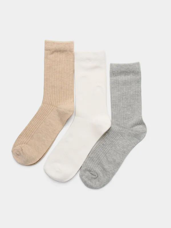 3-Pack Of Ribbed Socks sold by Suzy Shier