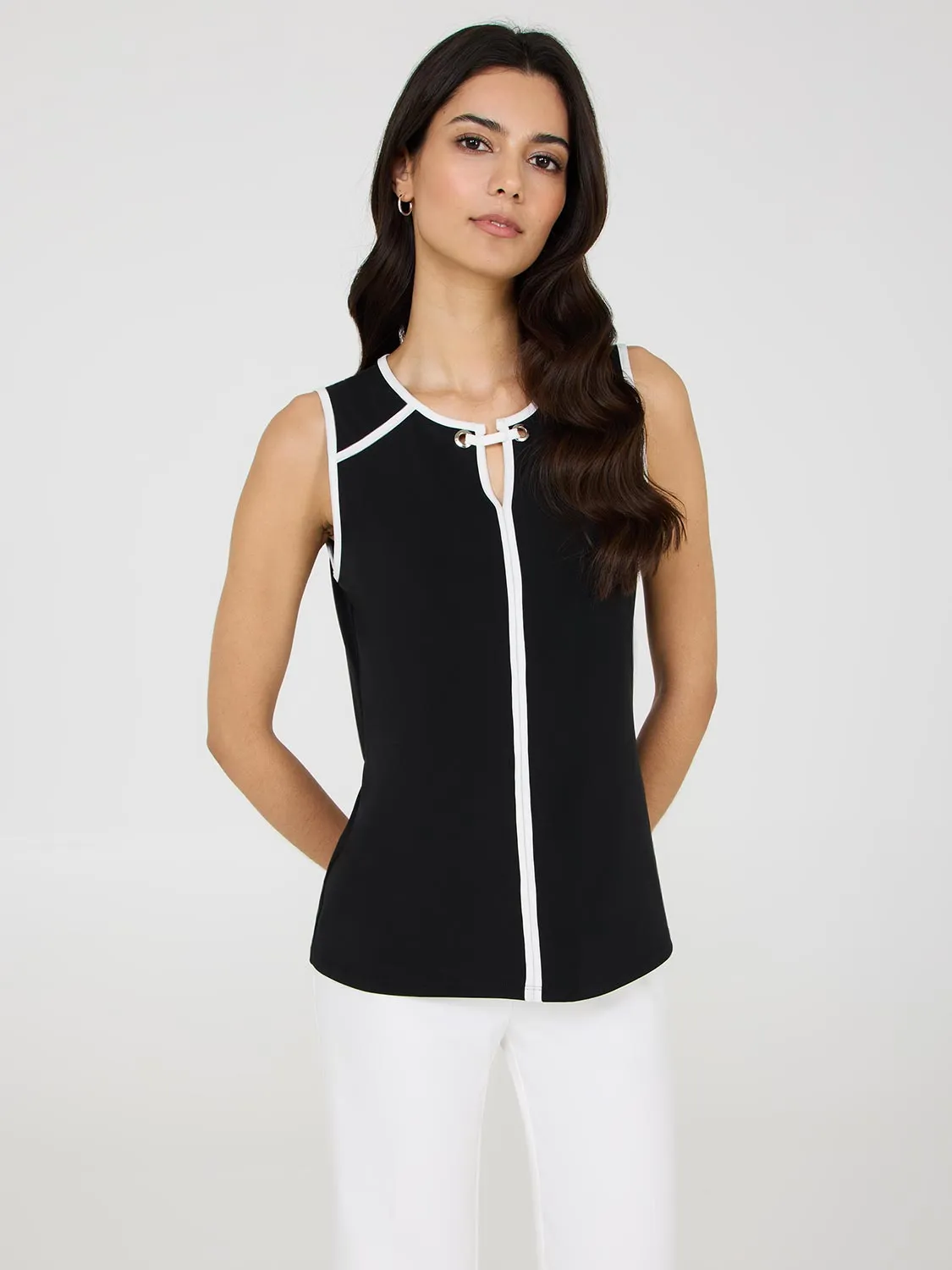 Contrast Piping Sleeveless Top sold by Suzy Shier