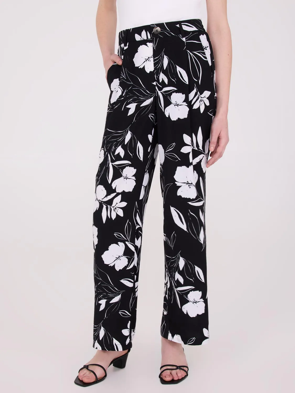 Printed Wide-Leg Mid-Rise Pants sold by Suzy Shier product image thumbnail 4