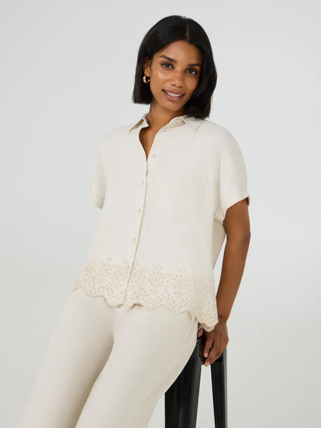 Short Sleeve Linen Blouse sold by Suzy Shier product image thumbnail 3