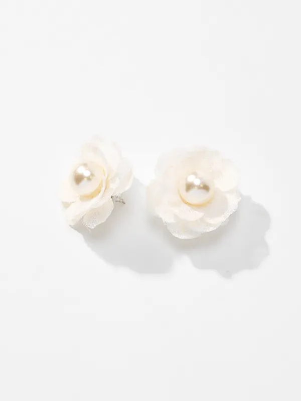 Flower Earring With Pearl sold by Suzy Shier