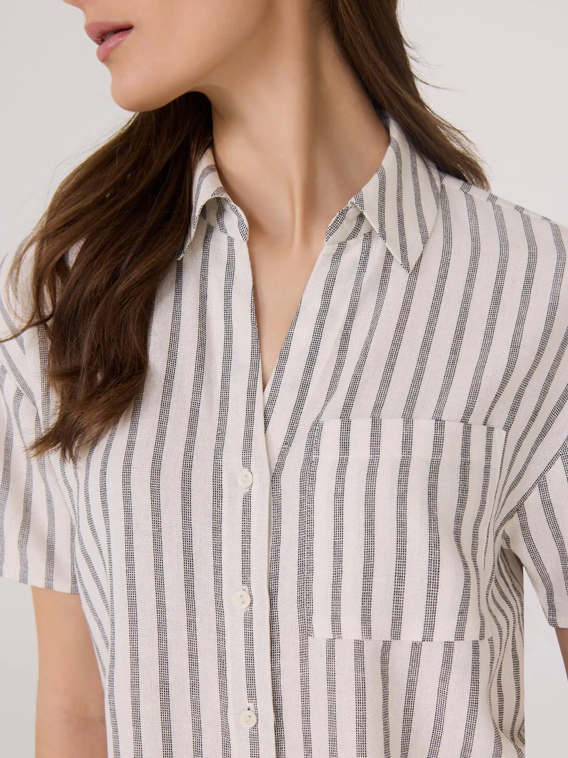 Striped Linen Blend Short Sleeve Blouse sold by Suzy Shier product image thumbnail 3