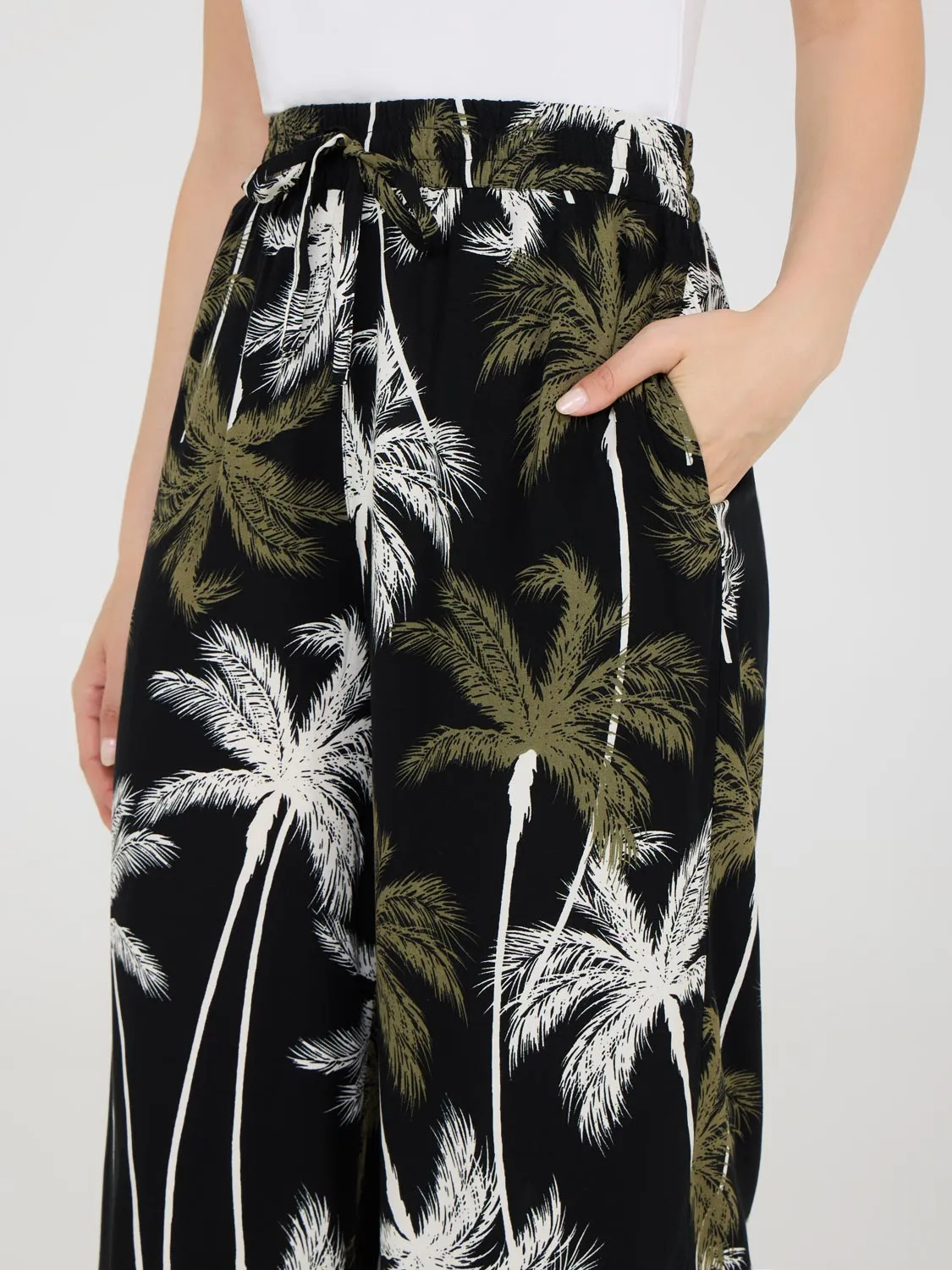 Tropical Print Wide-Leg Gaucho Pants sold by Suzy Shier product image thumbnail 3