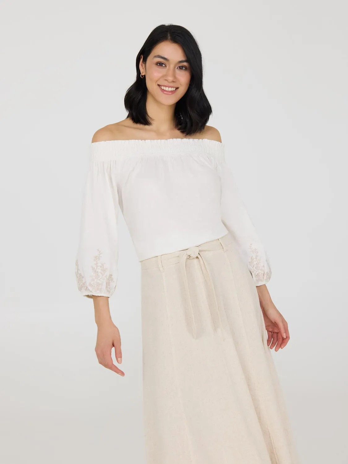 Off-The-Shoulder Linen Bubble Hem Top sold by Suzy Shier product image thumbnail 2