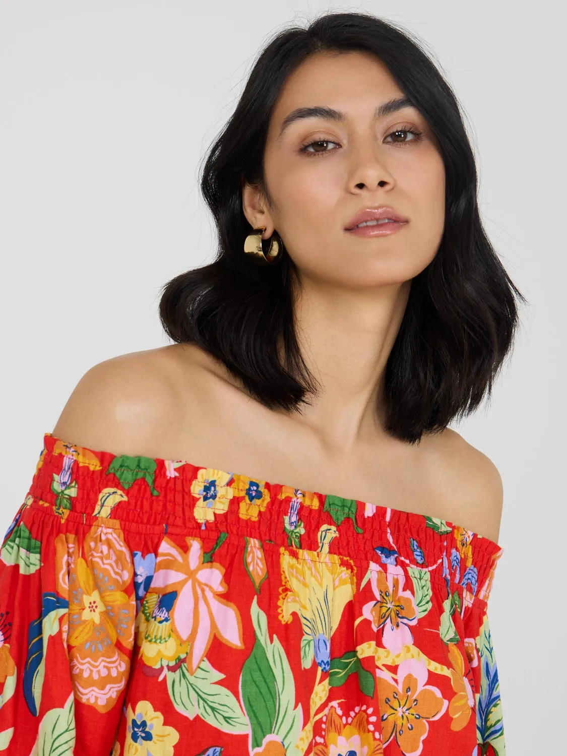 Floral Off-The-Shoulder Linen Bubble Hem Top sold by Suzy Shier product image thumbnail 3