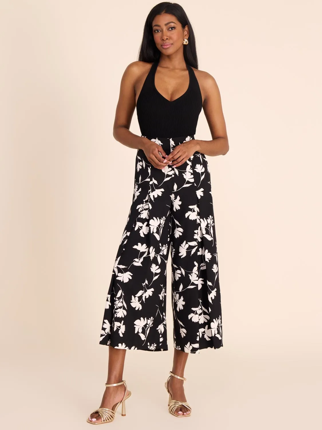 Ribbed Halter Neck Top sold by Suzy Shier product image thumbnail 2