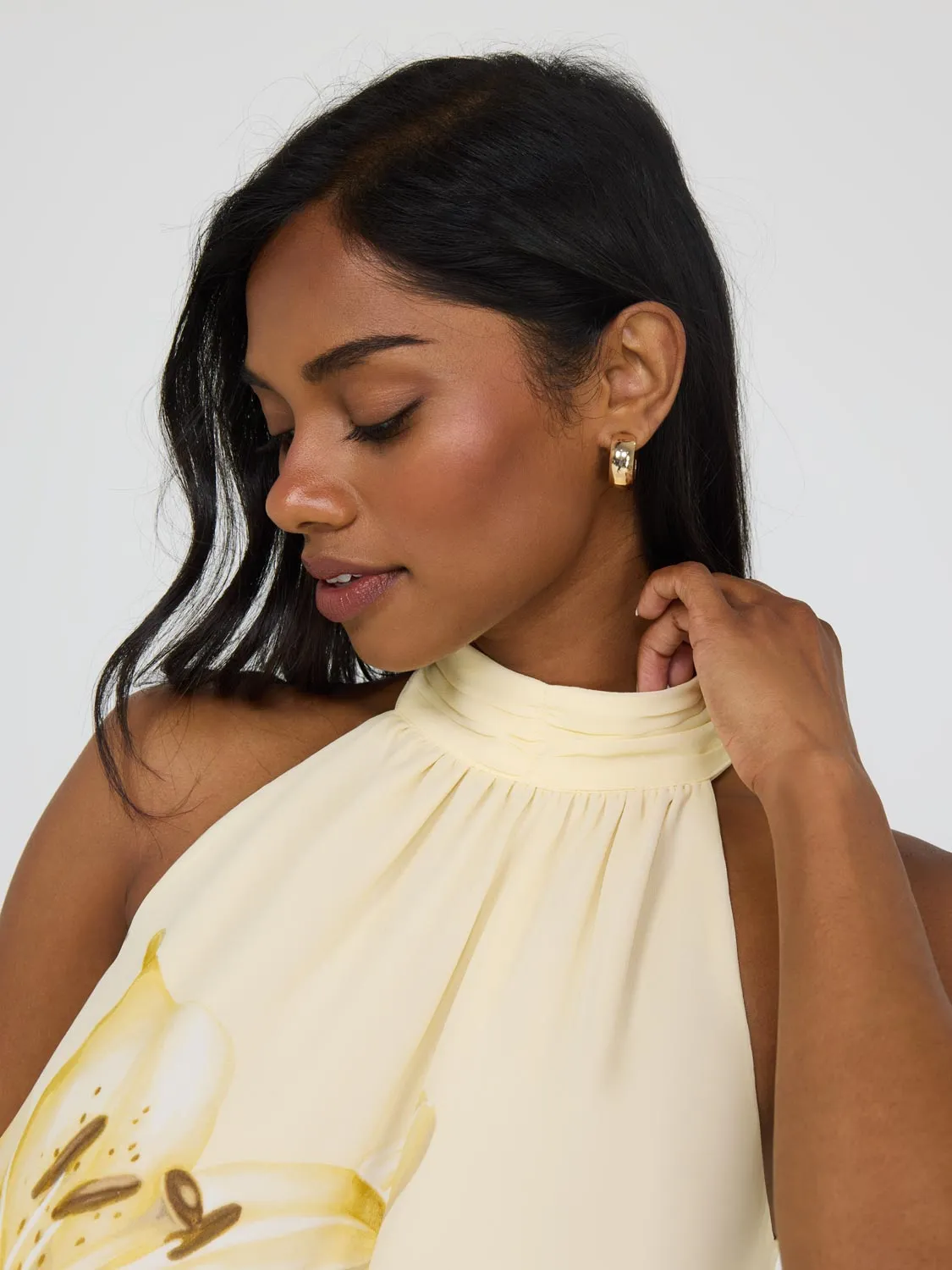 Halter Neck Floral Chiffon Dress sold by Suzy Shier product image thumbnail 2