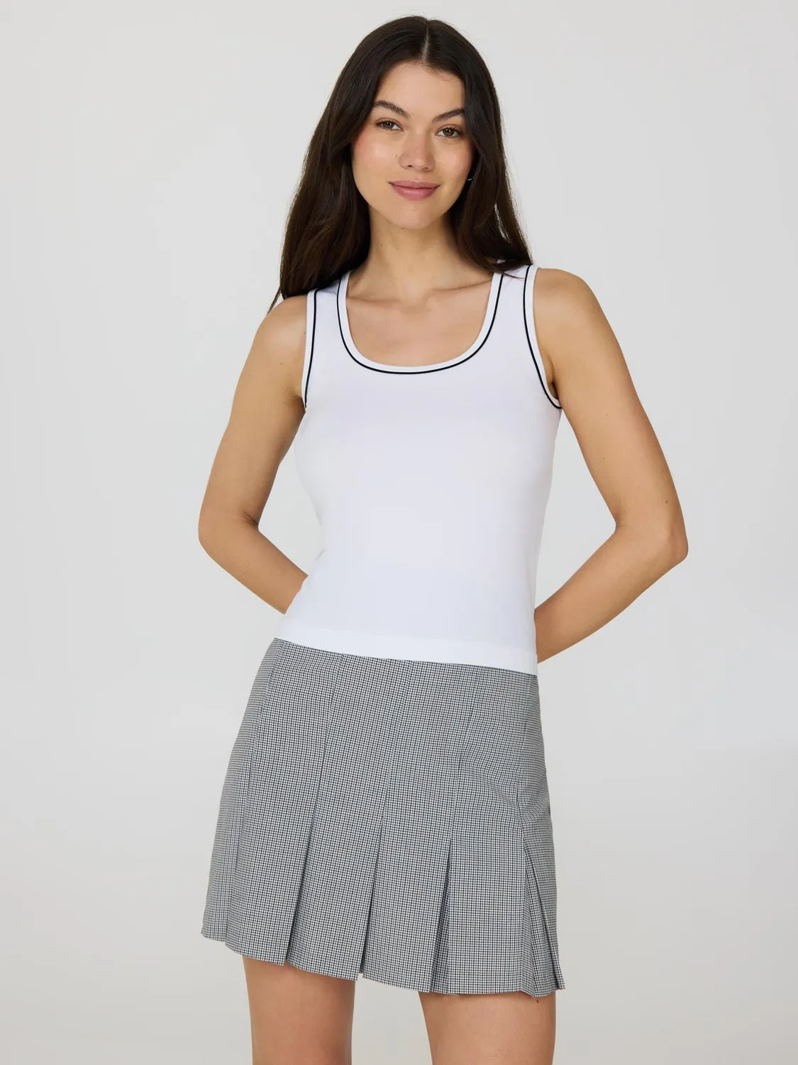 Contrast Trim Scoop Neck Tank Top sold by Suzy Shier