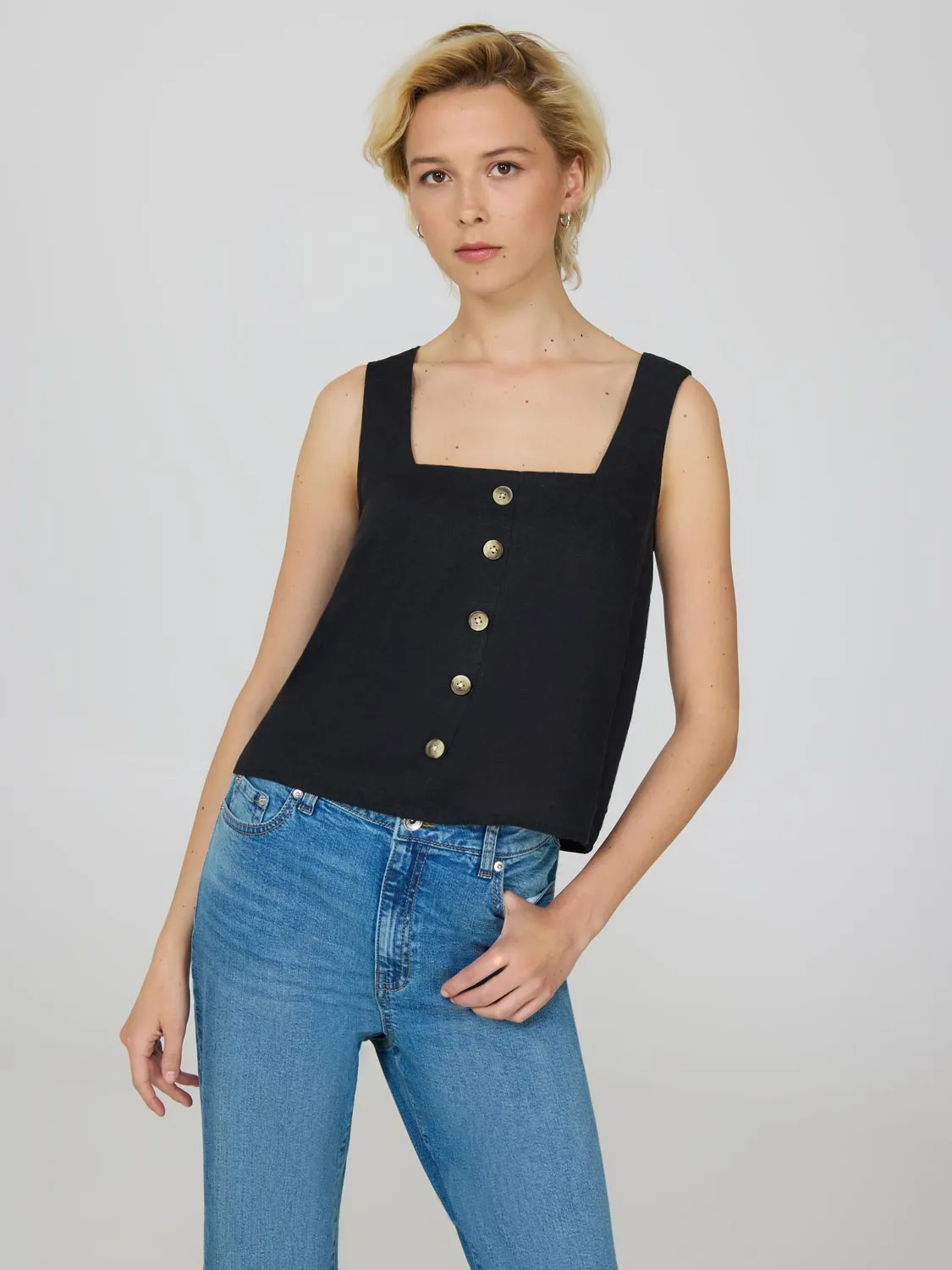 Square Neck Linen Tank Top sold by Suzy Shier product image thumbnail 2