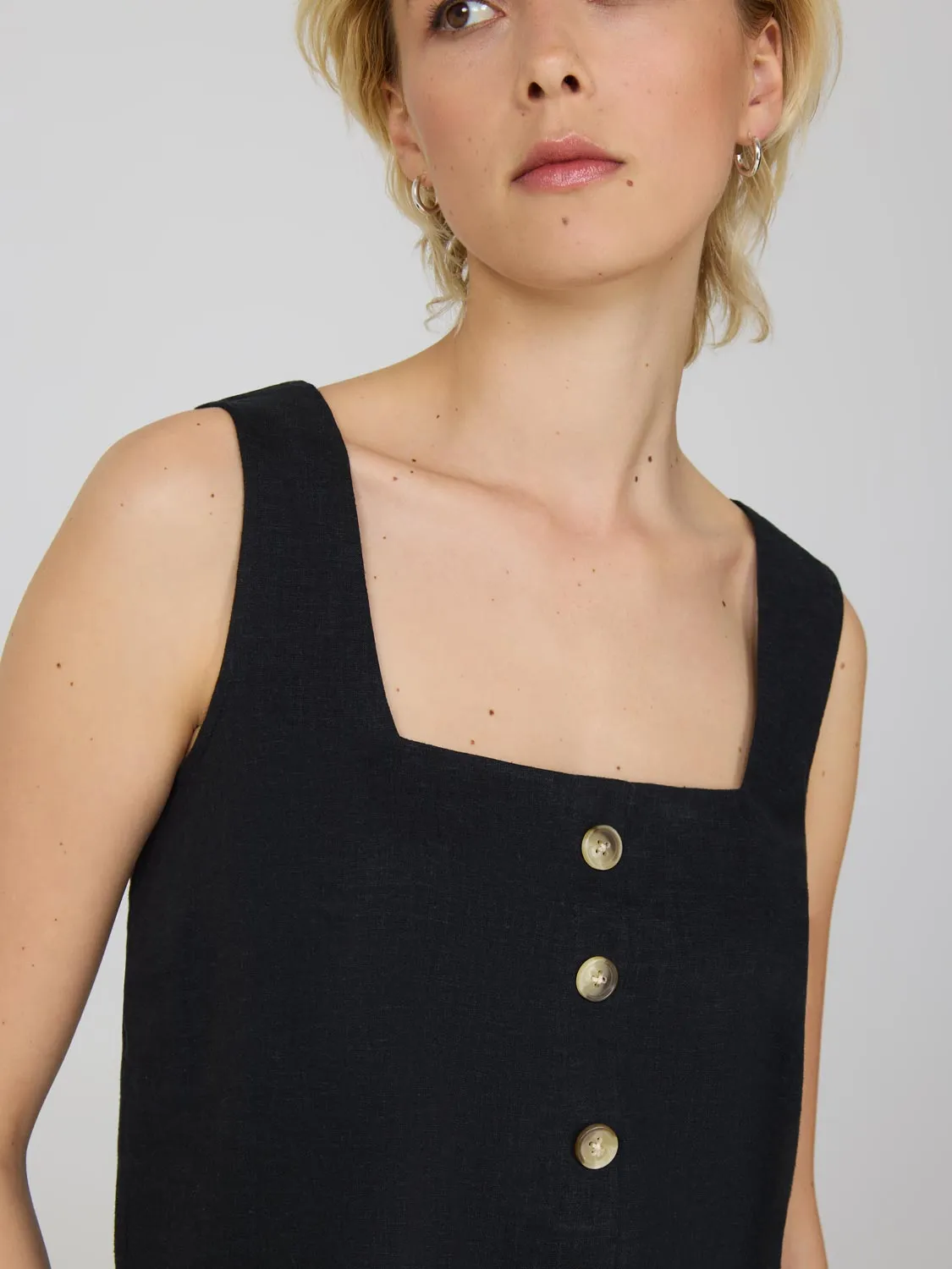 Square Neck Linen Tank Top sold by Suzy Shier product image thumbnail 3