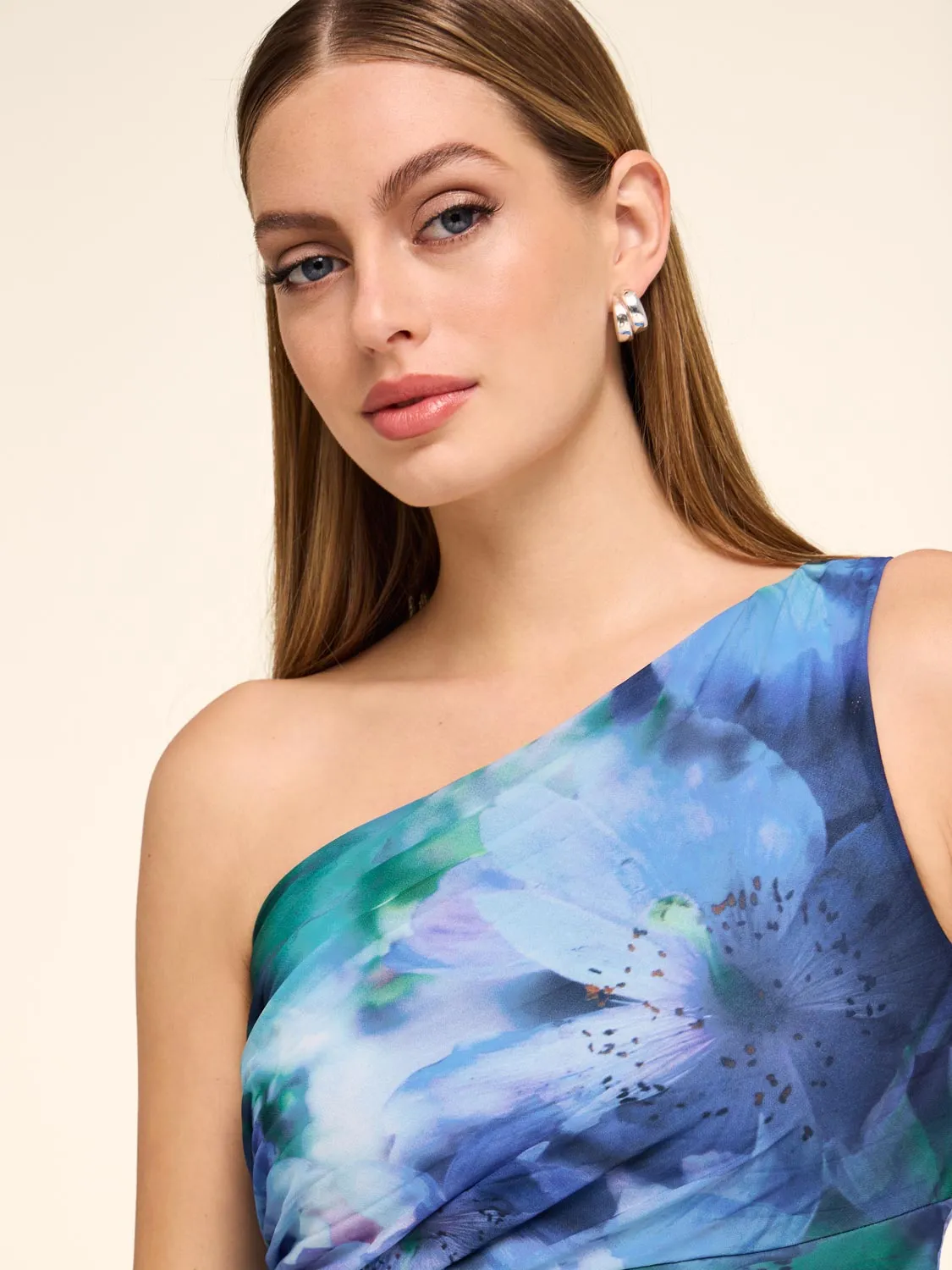 One-Shoulder Pleated Floral Midi Dress sold by Suzy Shier product image thumbnail 4