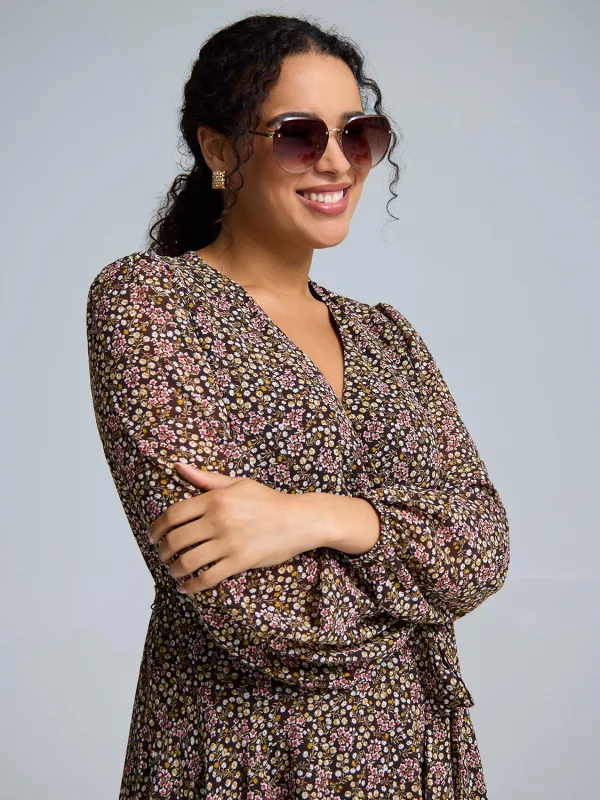 Aviator Frame Sunglasses With Gold Metal Arms sold by Suzy Shier