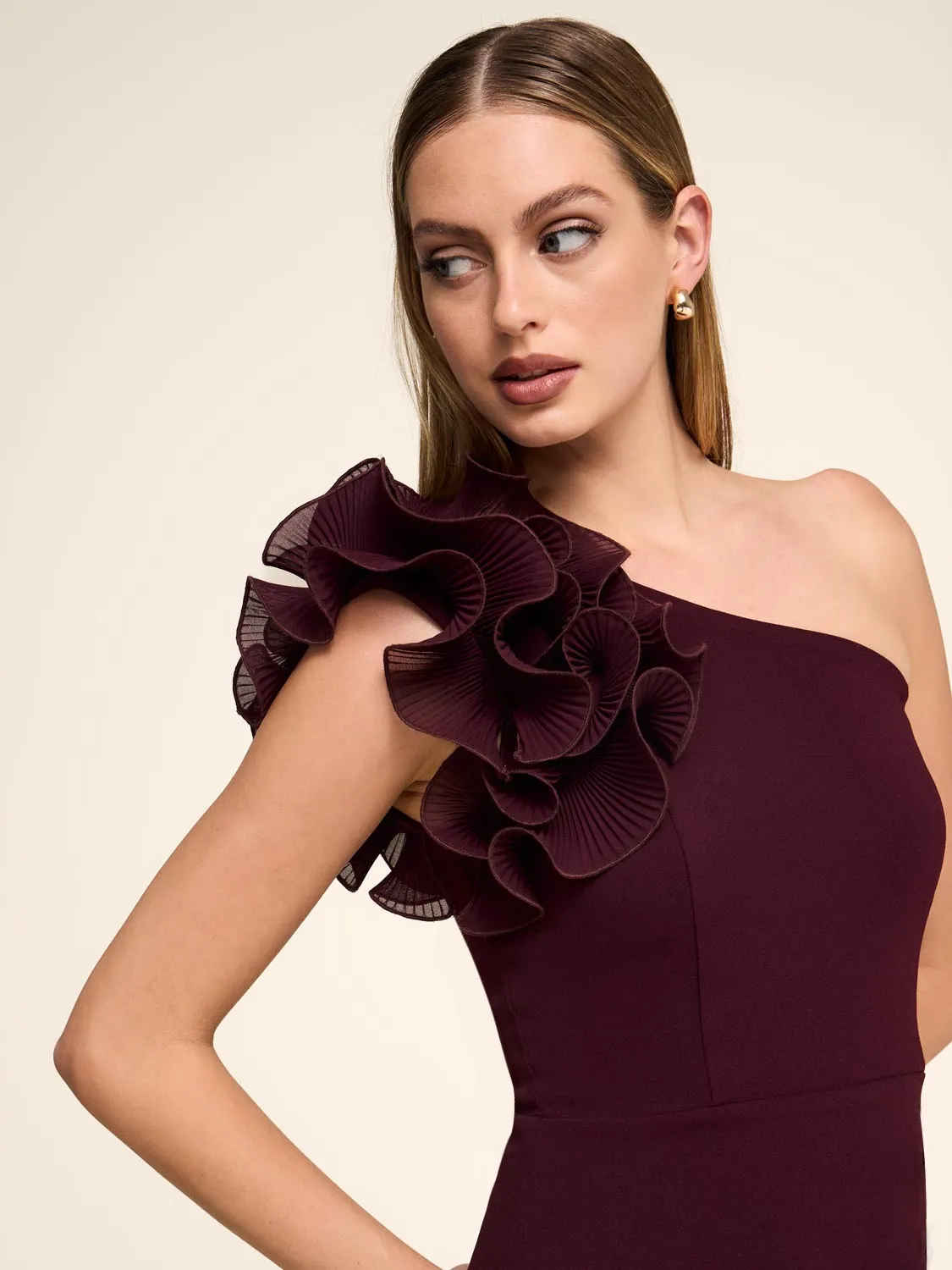 One-Shoulder Gown With Chiffon Ruffle sold by Suzy Shier product image thumbnail 5