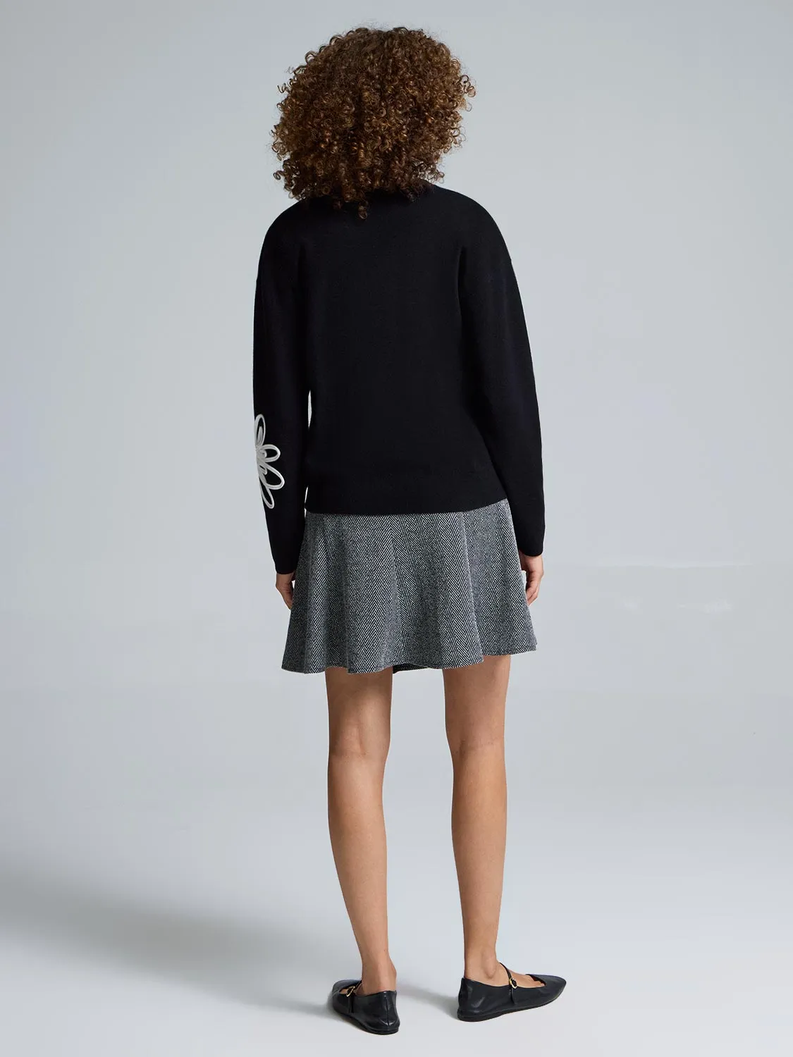 Contrast Floral Soutache Pullover Sweater sold by Suzy Shier product image thumbnail 4