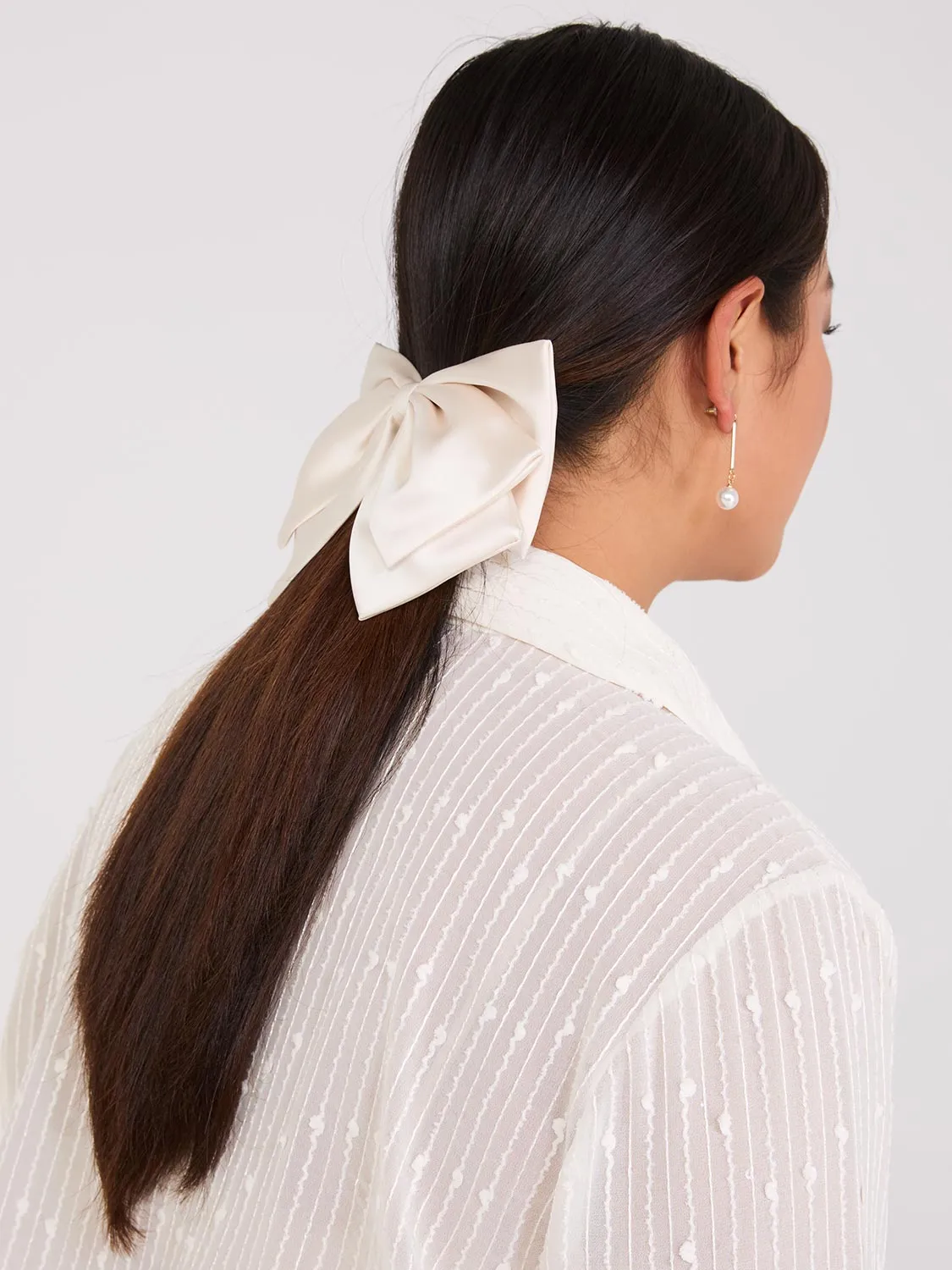Satin Bow Hair Clip sold by Suzy Shier product image thumbnail 2