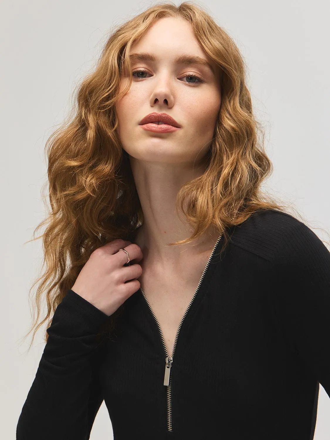 Zipper V-Neck Ribbed Top sold by Suzy Shier product image thumbnail 2