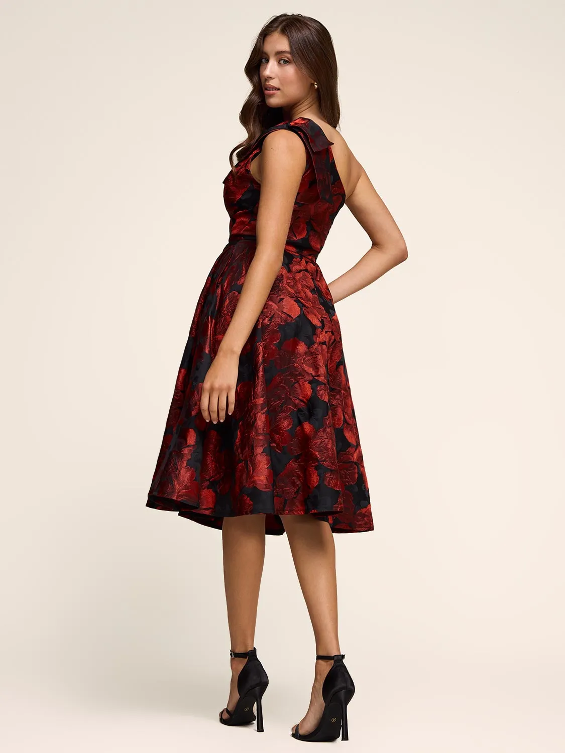 One-Shoulder Fit & Flare Floral Dress sold by Suzy Shier product image thumbnail 4