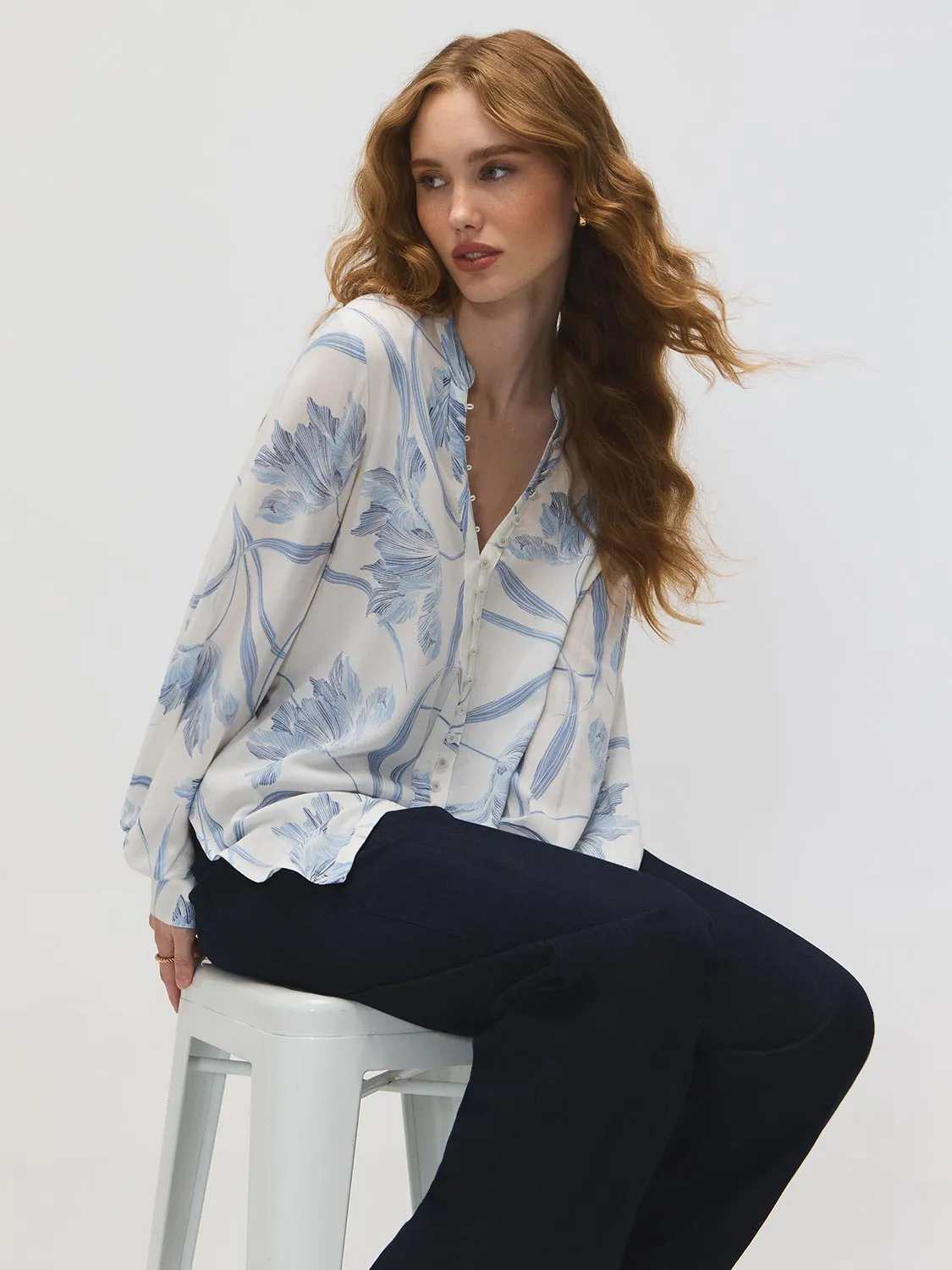 Floral Split Collar Popover Blouse sold by Suzy Shier product image thumbnail 2