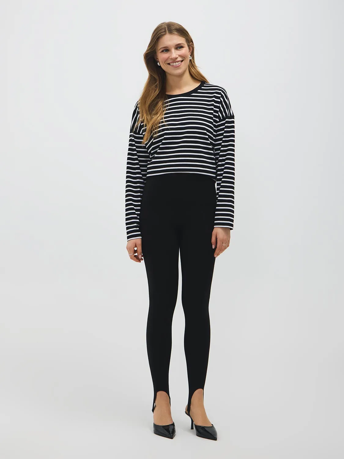 Stirrup Leggings sold by Suzy Shier product image thumbnail 4