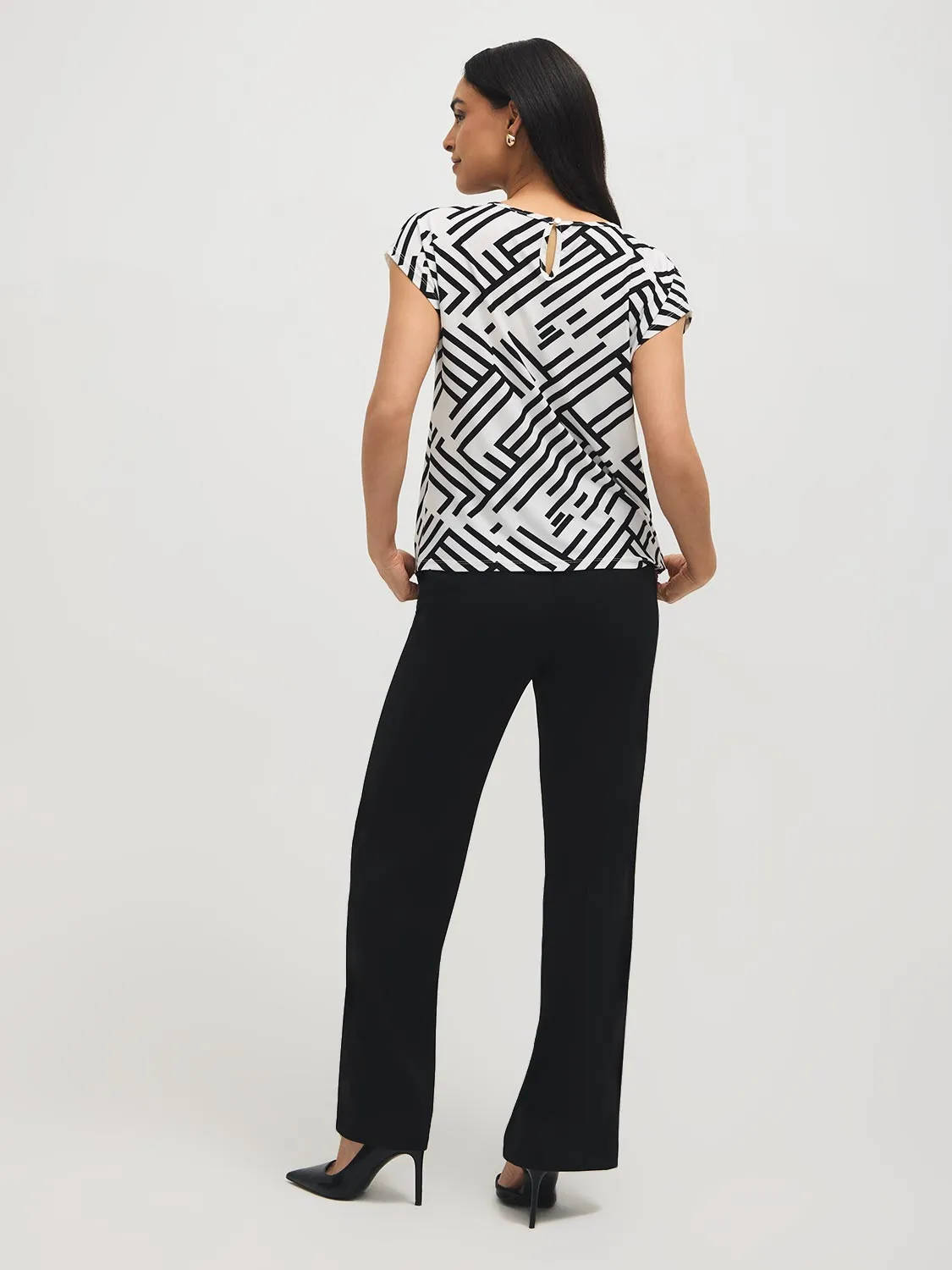 Printed Dolman Sleeve Front Pleat Top sold by Suzy Shier product image thumbnail 4