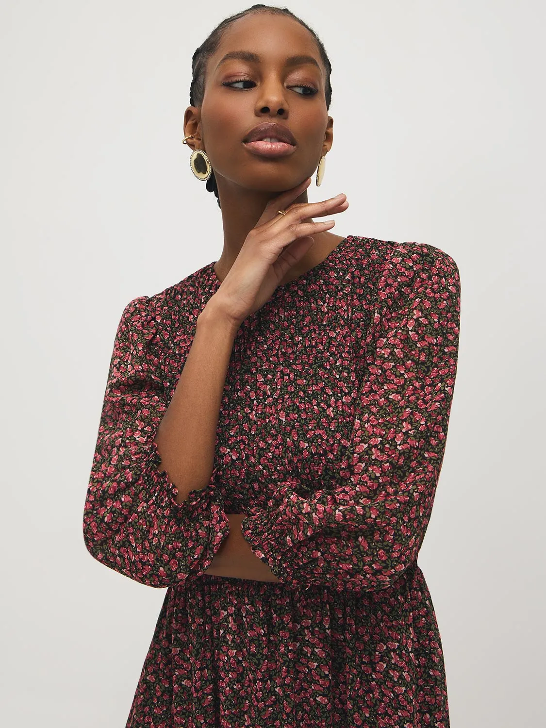 Smocked Floral Chiffon Midi Dress sold by Suzy Shier product image thumbnail 3