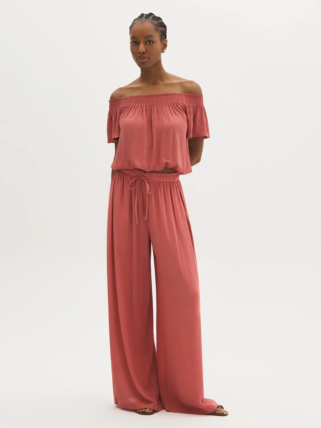 Crinkle Gauze Wide-Leg Pants sold by Suzy Shier product image thumbnail 4