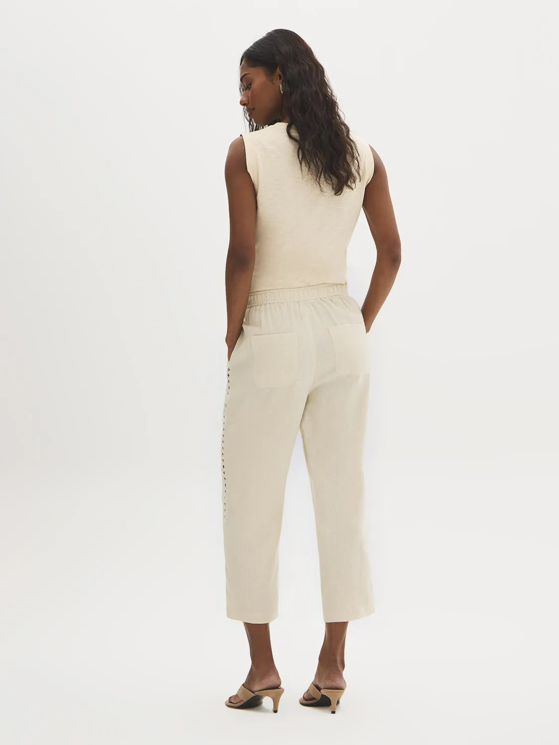 Linen-Blend Crochet Capri Pants sold by Suzy Shier product image thumbnail 5