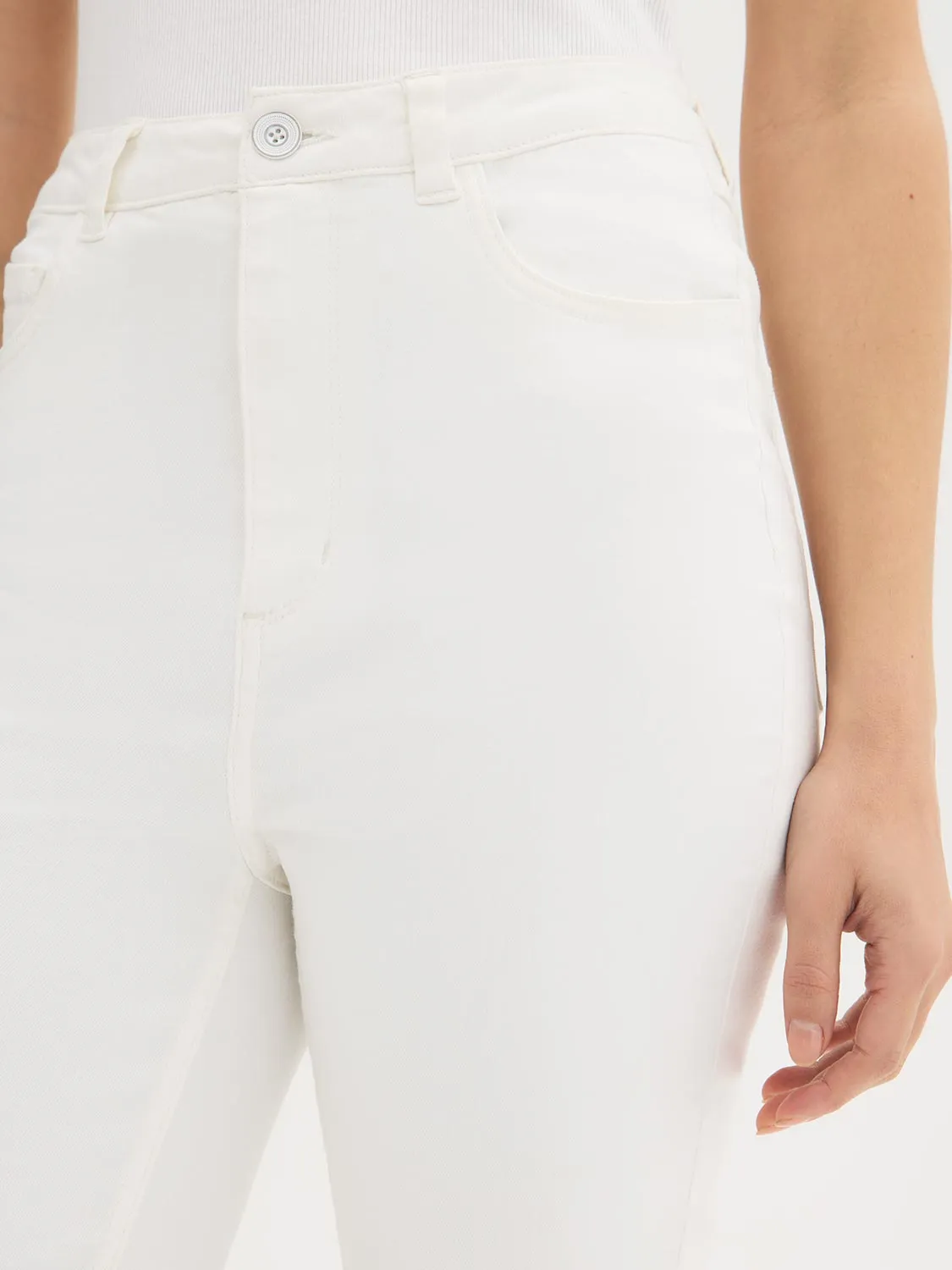 Cotton-Blend Eyelet Hem Capri Jeans sold by Suzy Shier product image thumbnail 4