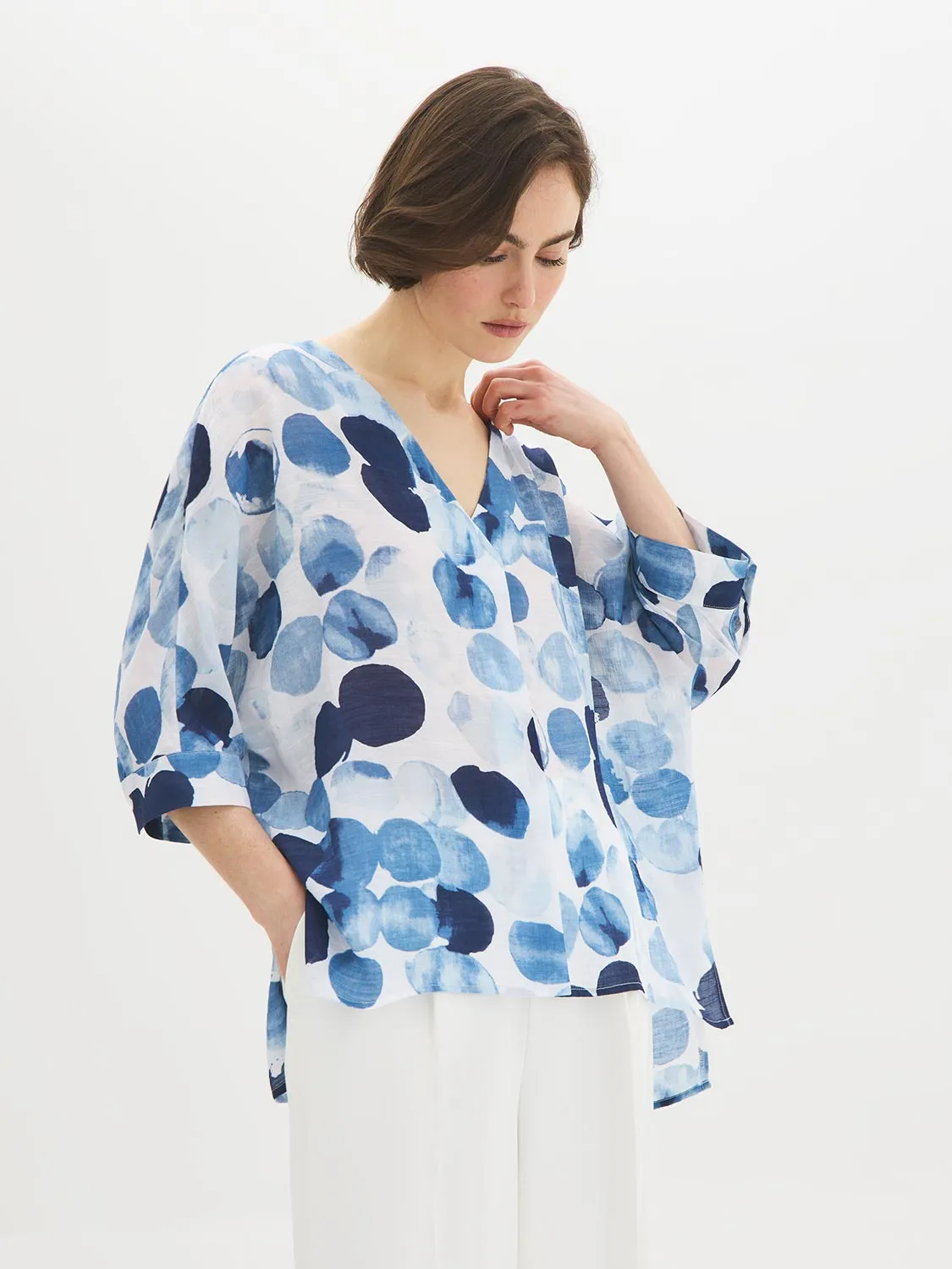 Printed 3/4 Sleeve V-Neck Blouse sold by Suzy Shier product image thumbnail 2