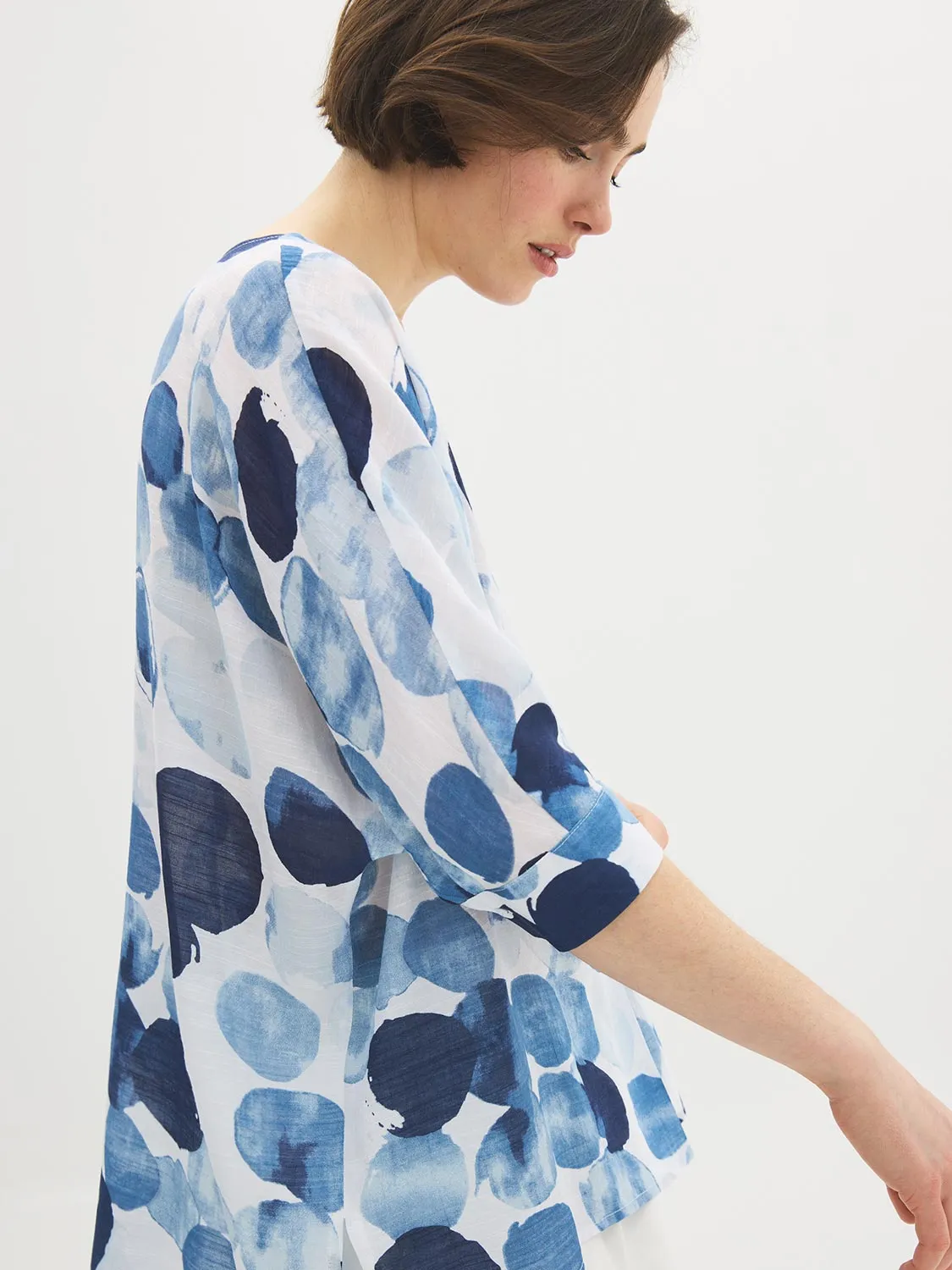 Printed 3/4 Sleeve V-Neck Blouse sold by Suzy Shier product image thumbnail 3